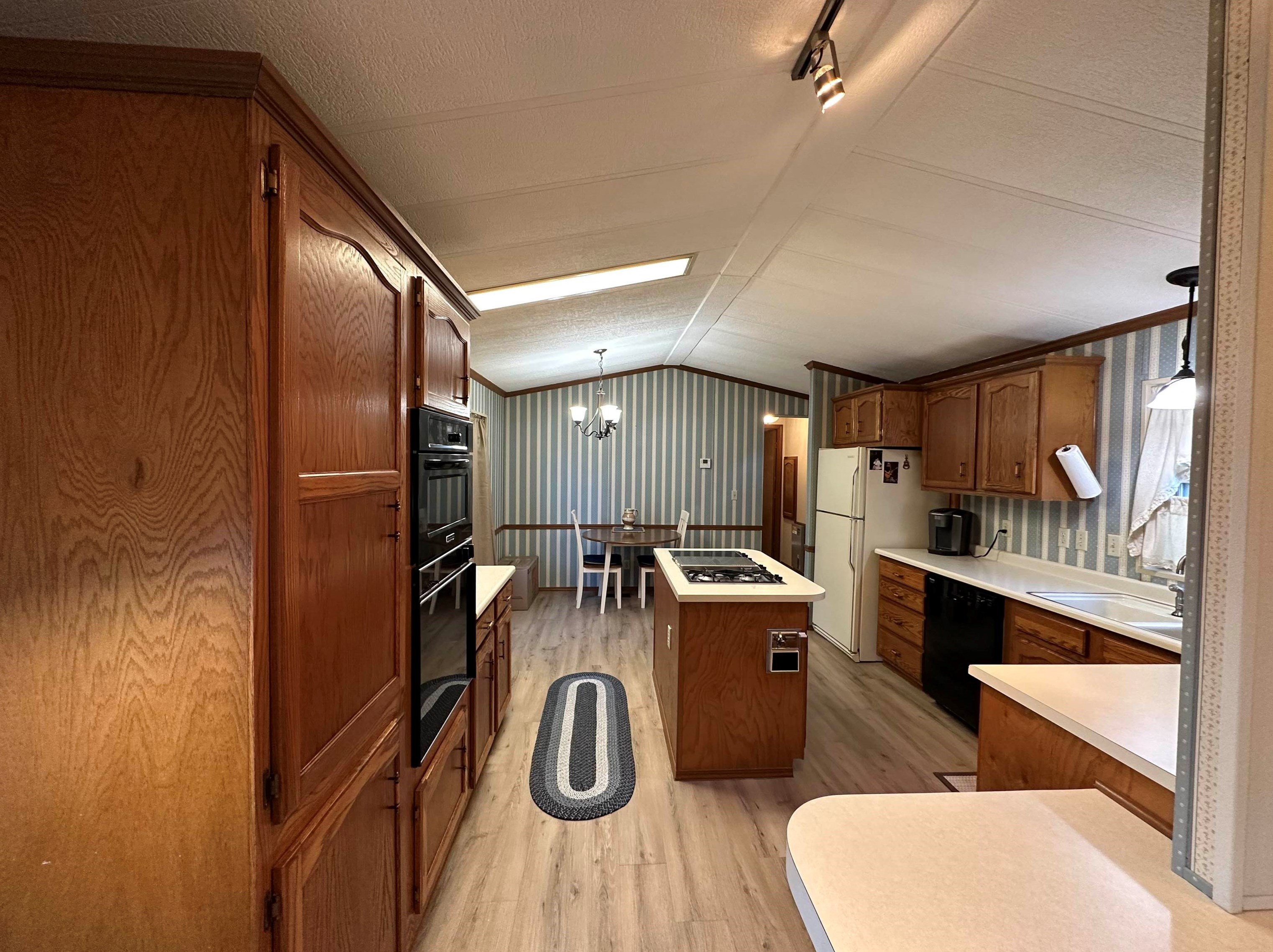 40 Gooseberry Cir, Rochester NH  03867-5267 exterior