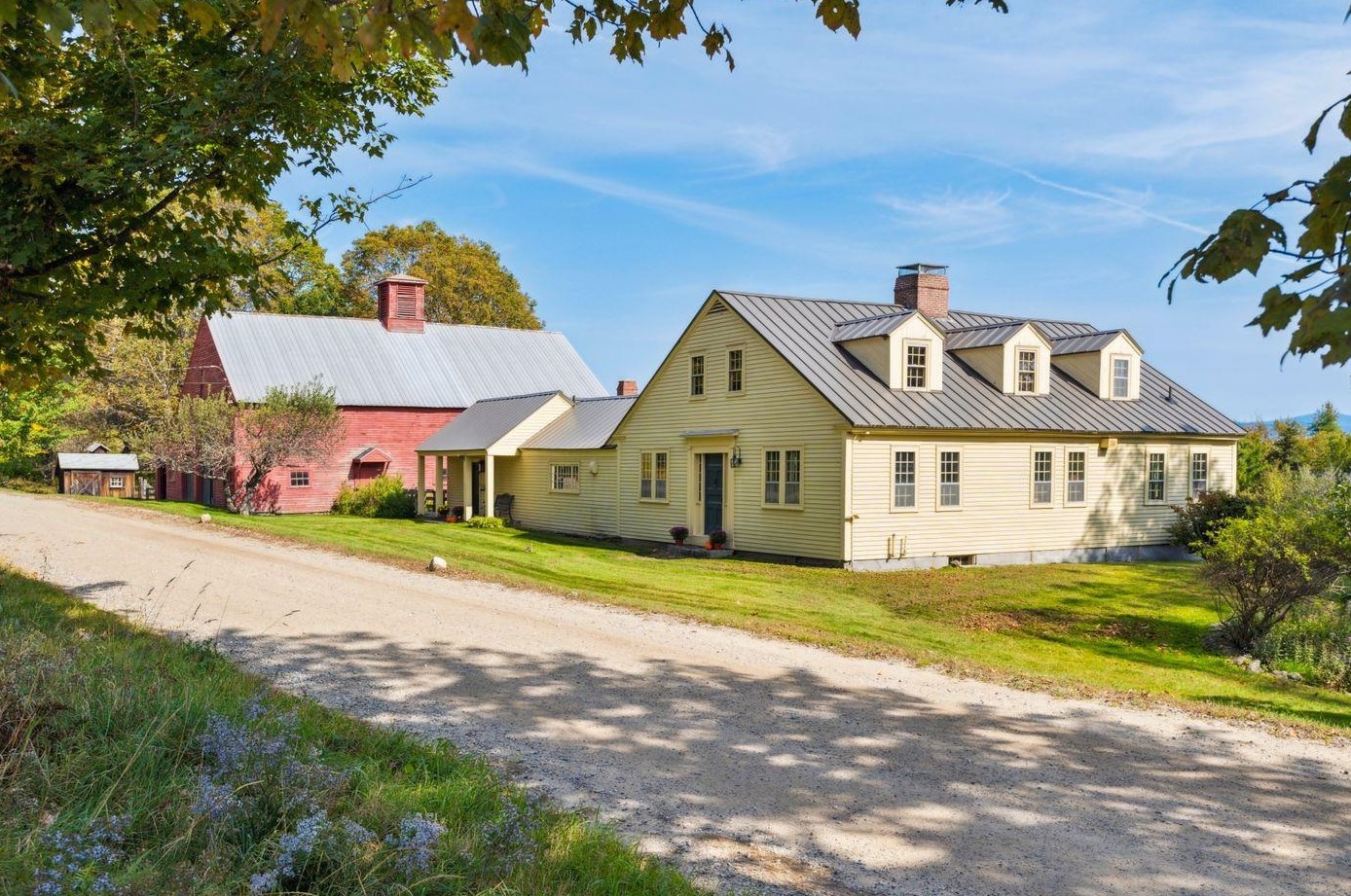 188 Old Hebron Rd, Bridgewater, NH 03264-4105