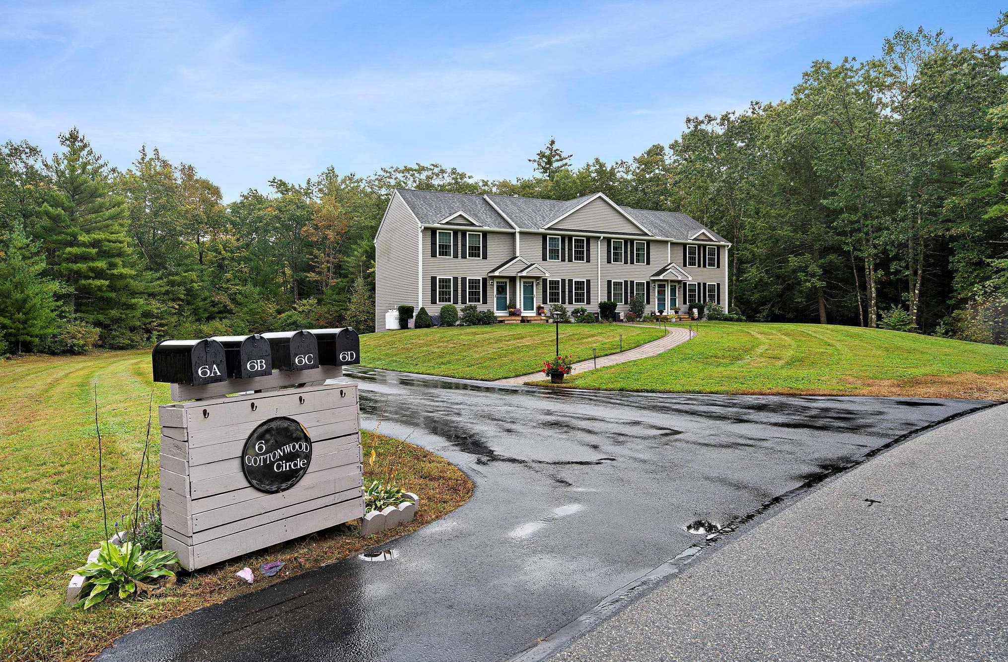 6 Cottonwood Circle #b, Kingston, NH 03848