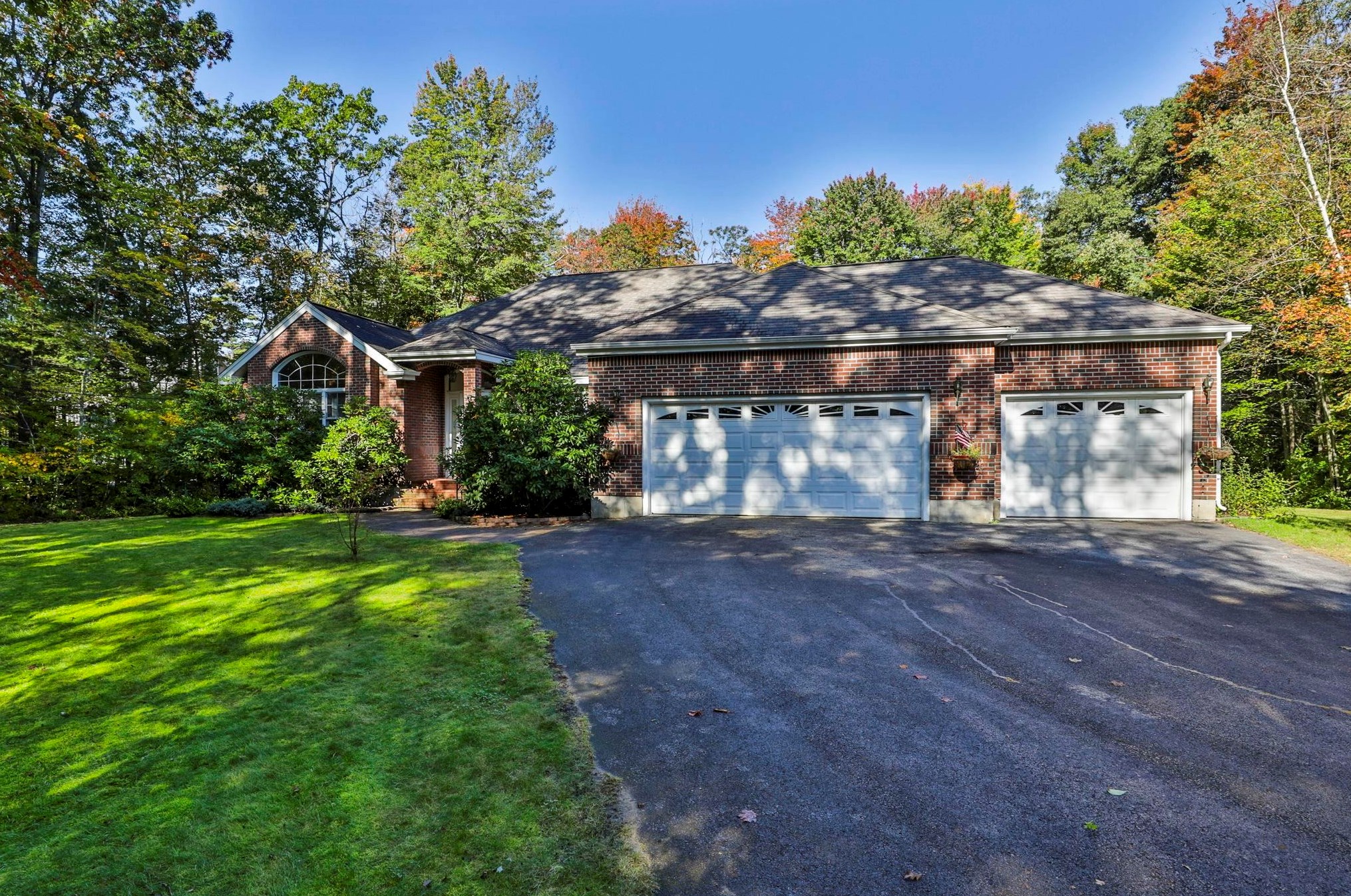 198 Whitehall Rd, Manchester, NH 03106