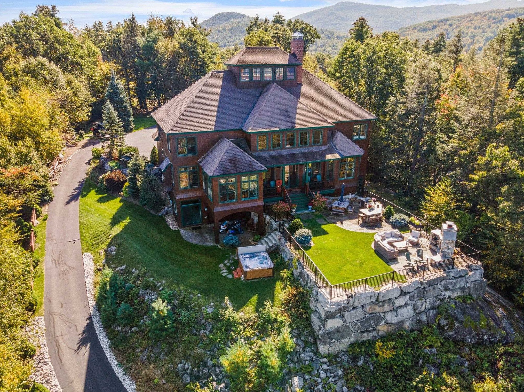 82 Timber Ridge Rd, Alton, NH 03810