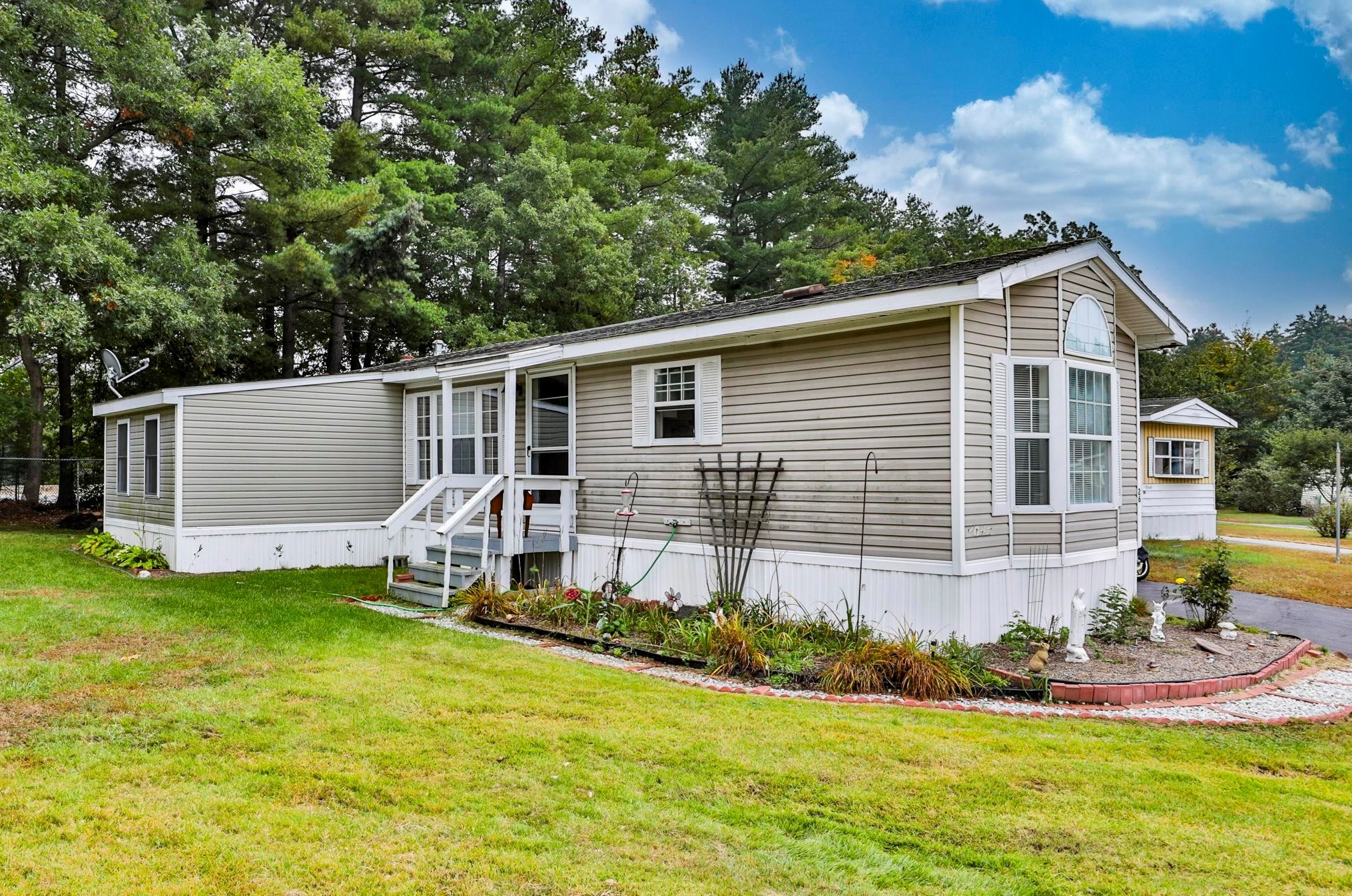26 Nottingwood Ln, Merrimack, NH 03054-4744