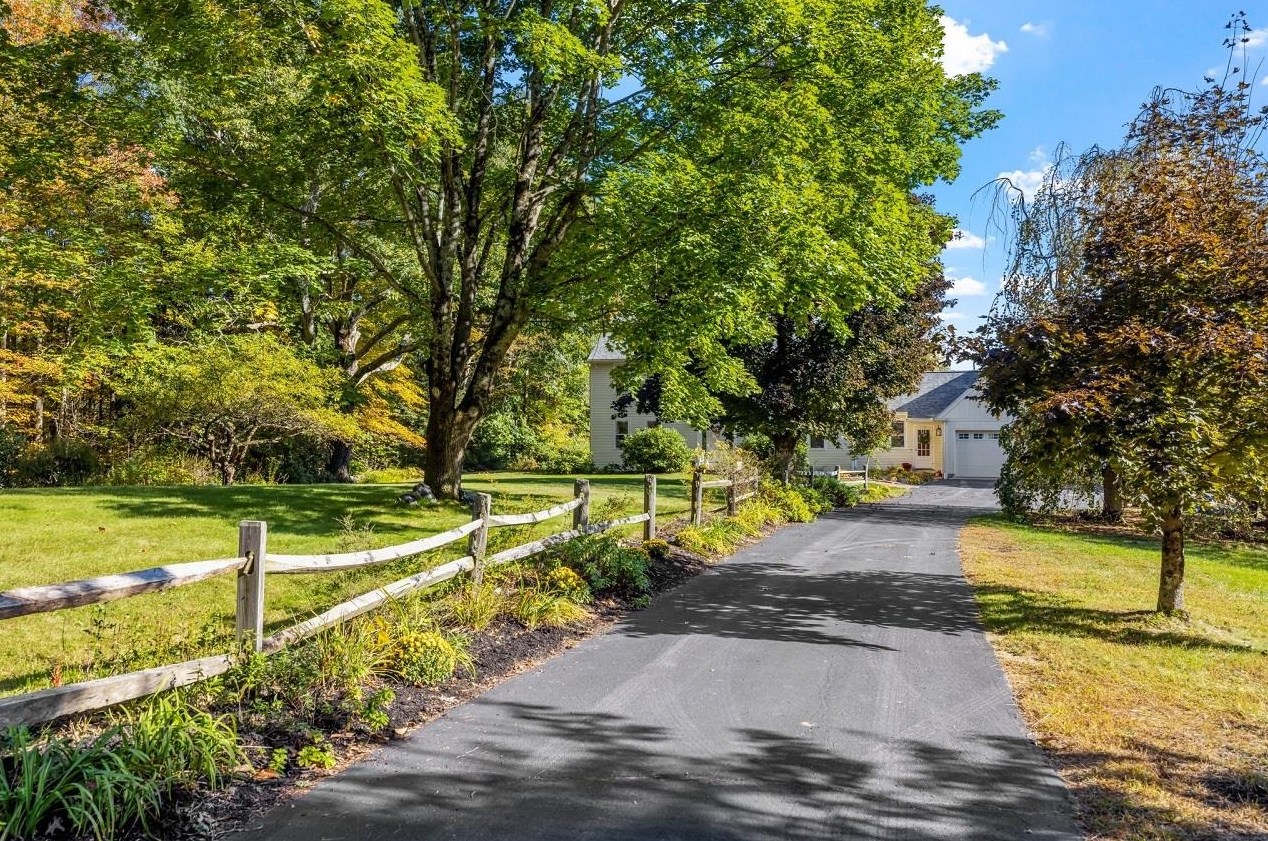 55 Smith Sanborn Rd, Chichester, NH 03258