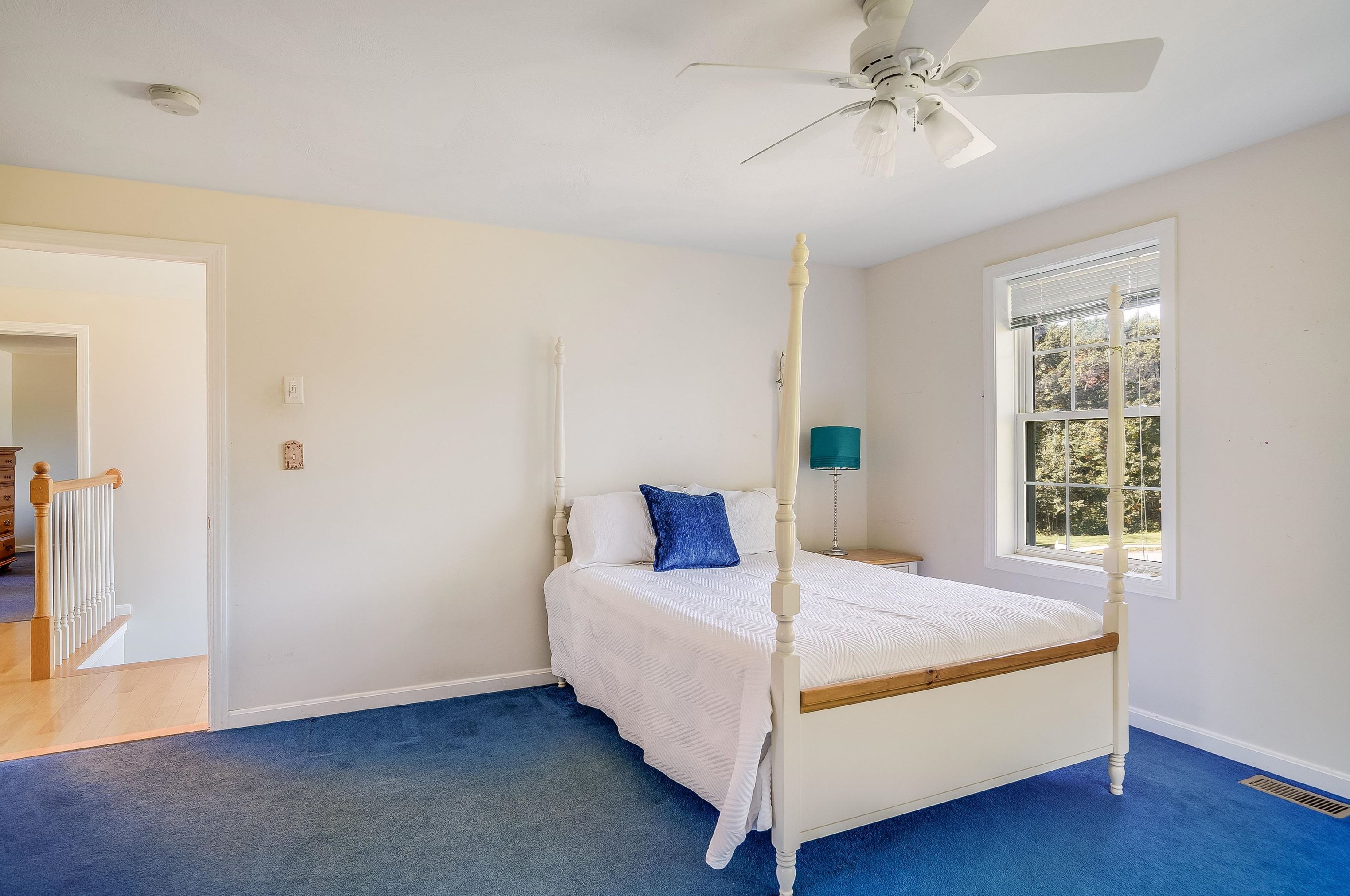 34 Gabrielle Dr, Hudson NH  03051-6621 exterior