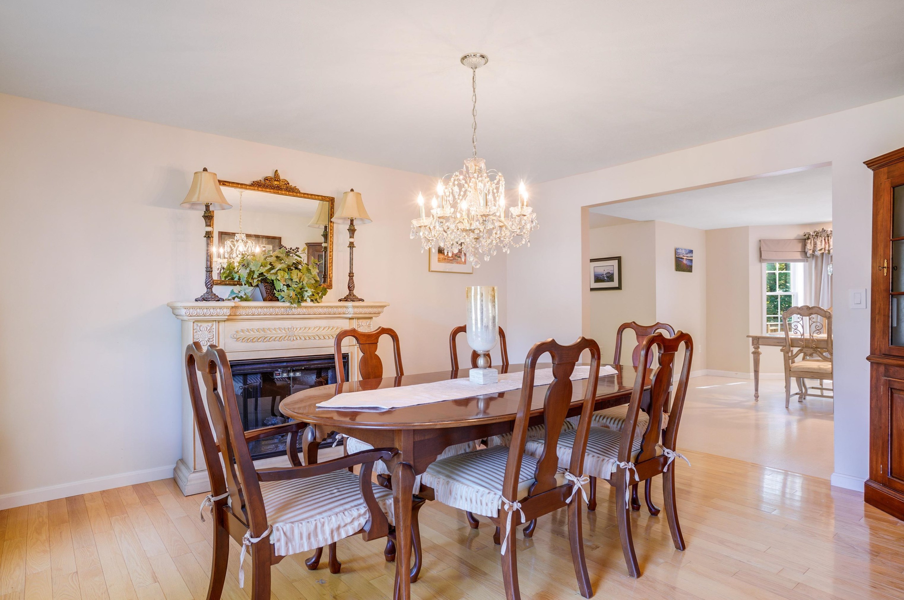 34 Gabrielle Dr, Hudson NH  03051-6621 exterior