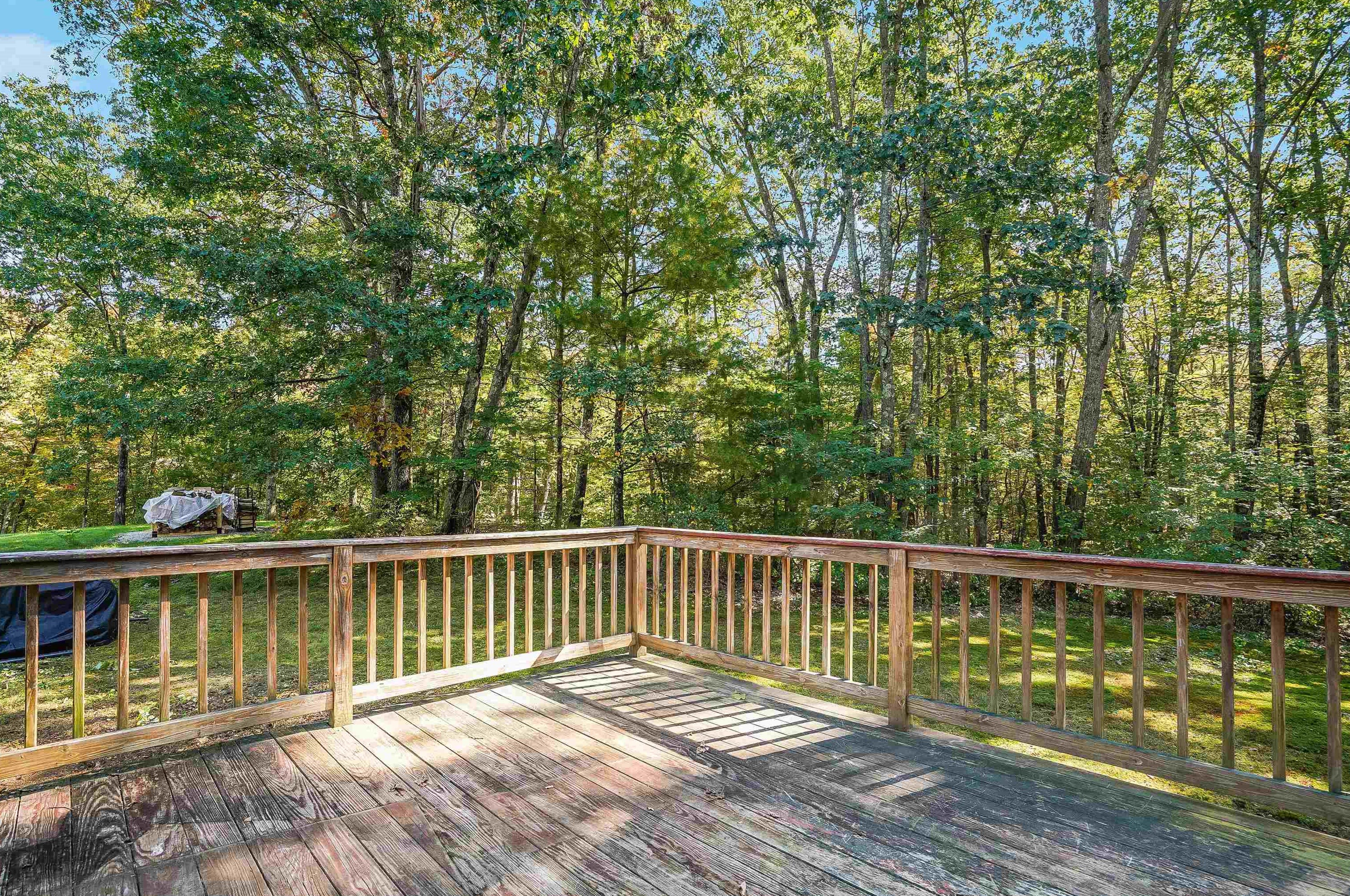 34 Gabrielle Dr, Hudson, NH 03051 exterior