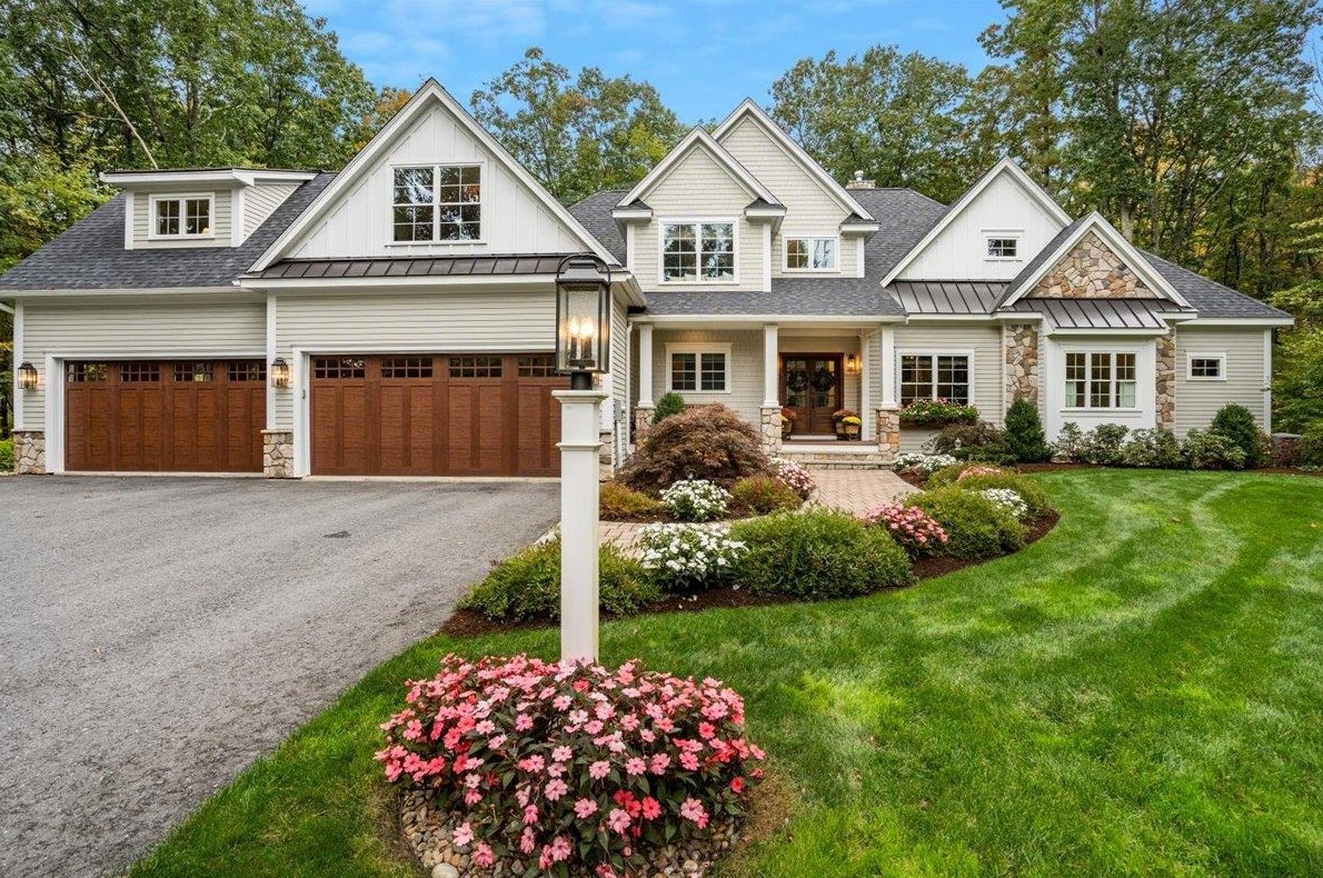 20 Wilson Rd, Windham, NH 03087-1843