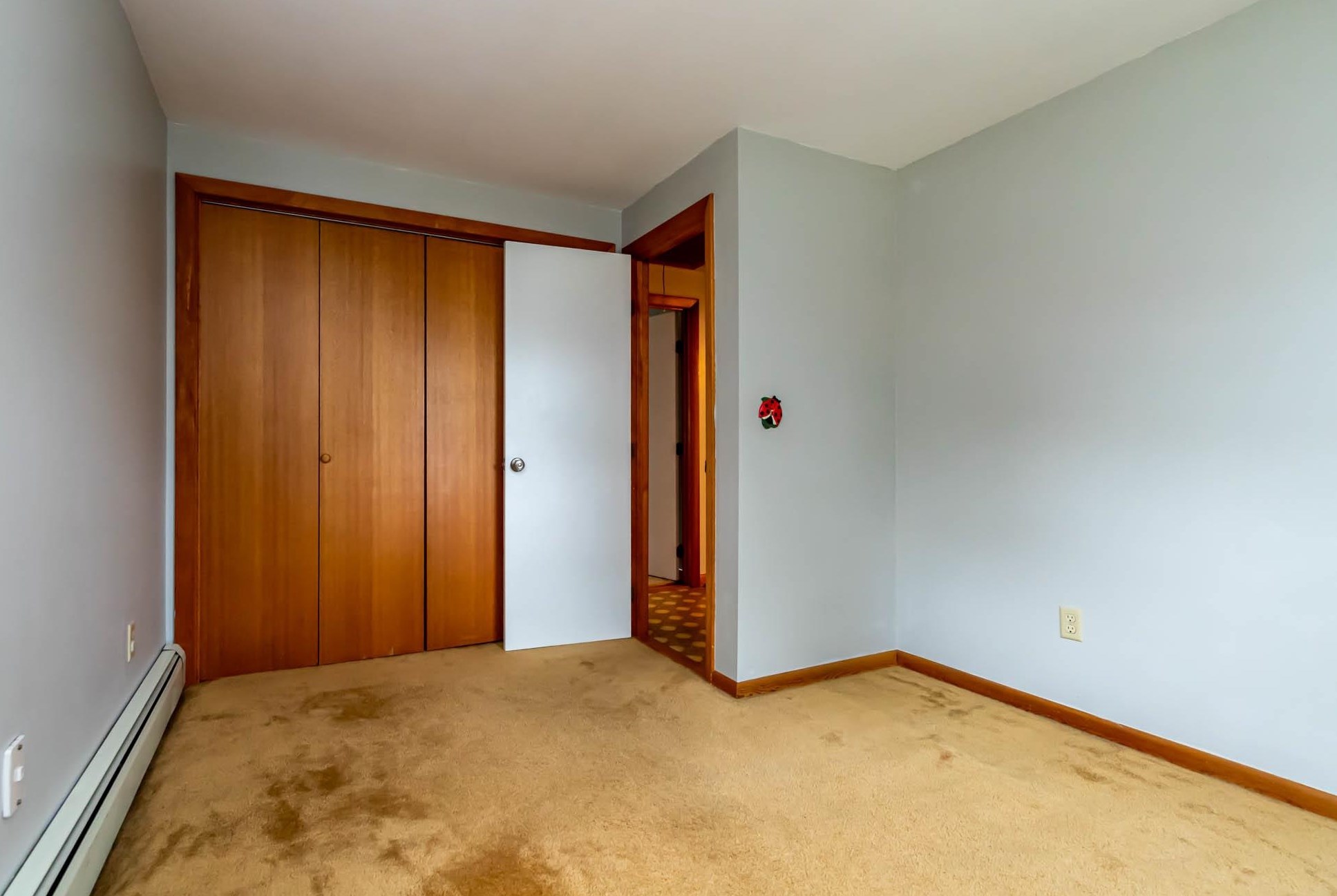 222 Brunelle Ave, Manchester NH  03103-4633 exterior