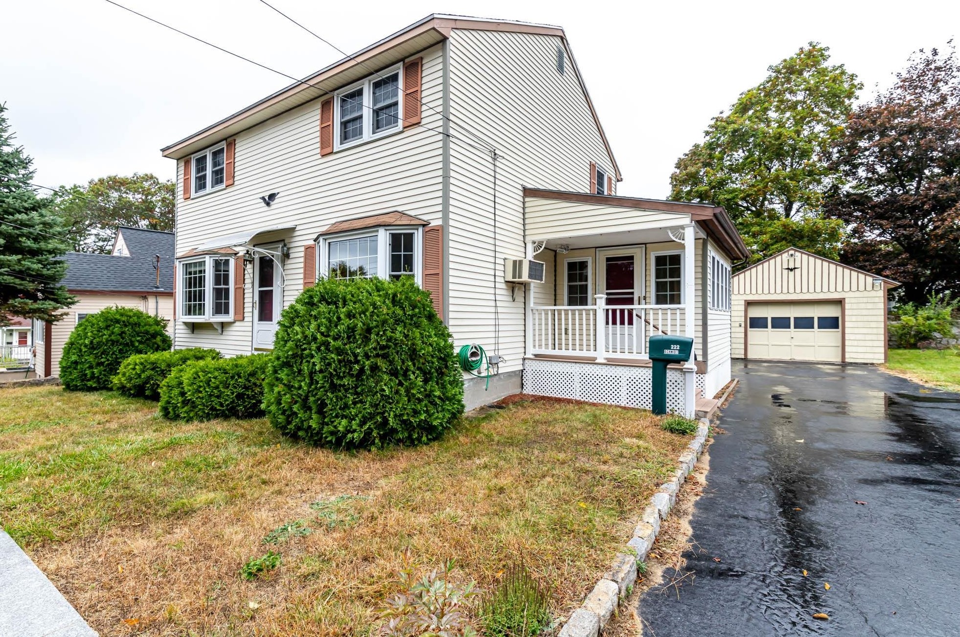 222 Brunelle Ave, Manchester NH  03103-4633 exterior
