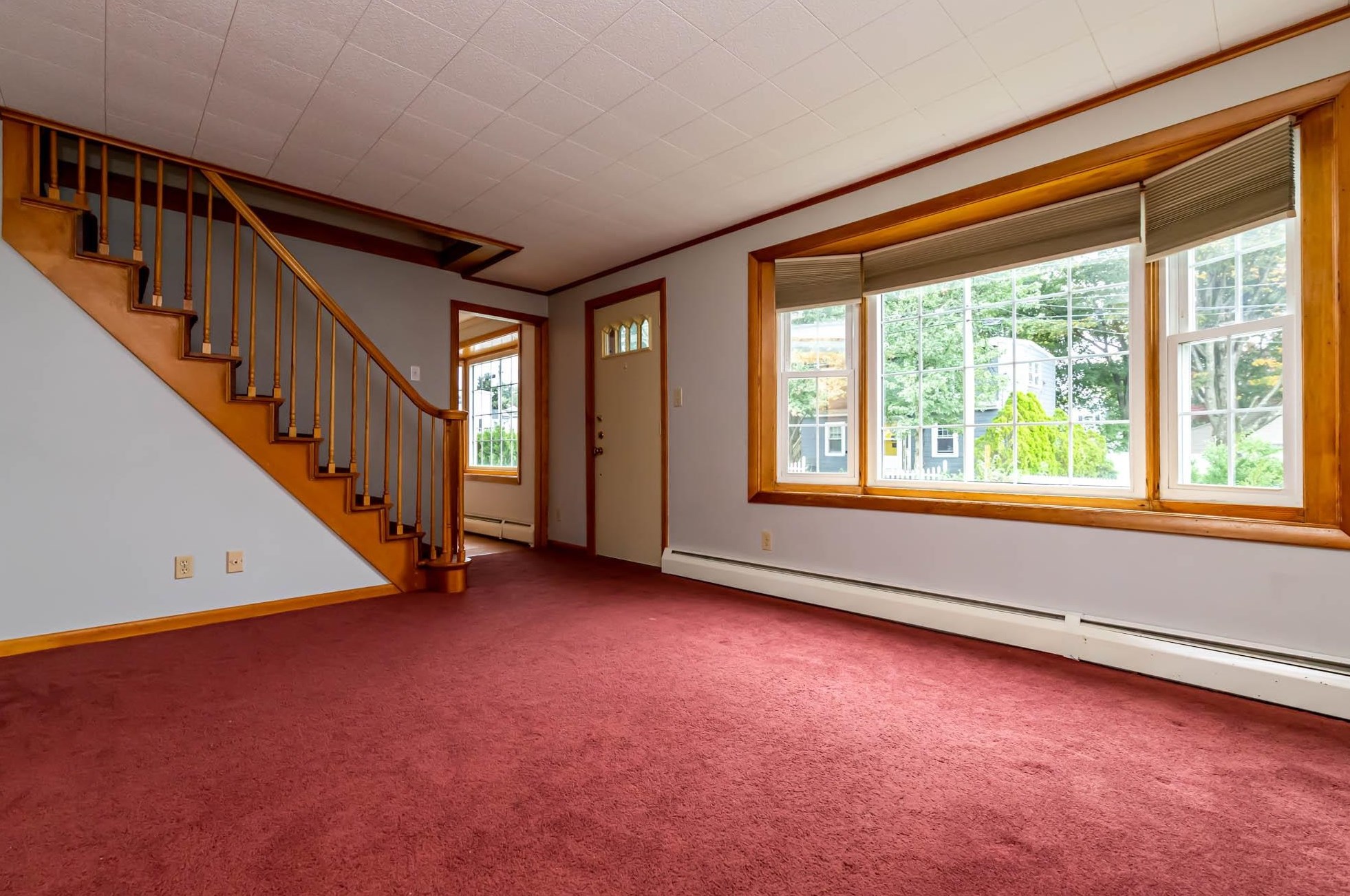 222 Brunelle Ave, Manchester NH  03103-4633 exterior