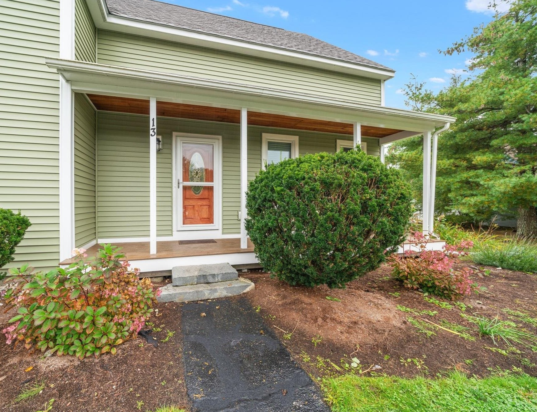 13 Westridge Dr, Peterborough, NH 03458-2138