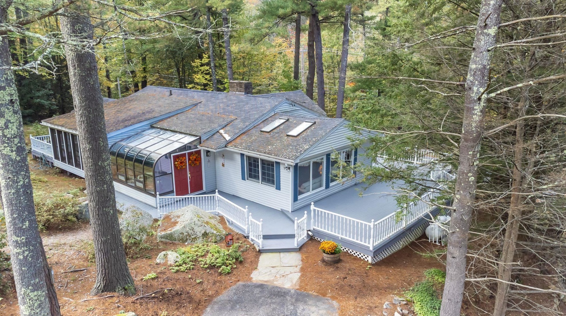 106 Amherst Rd, Manchester, NH 03110-4902