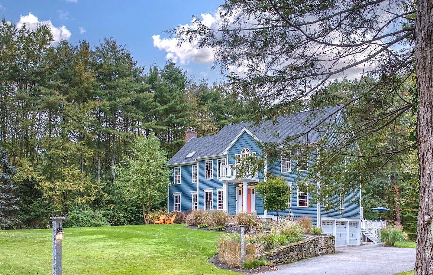 44 Mill Rd, North Hampton, NH 03862