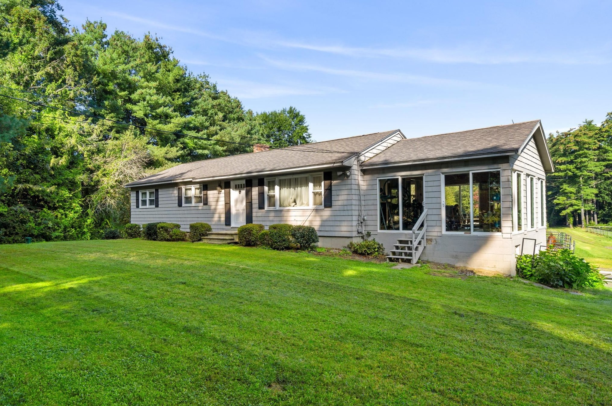 124 Hilldale Ave, South Hampton, NH 03827