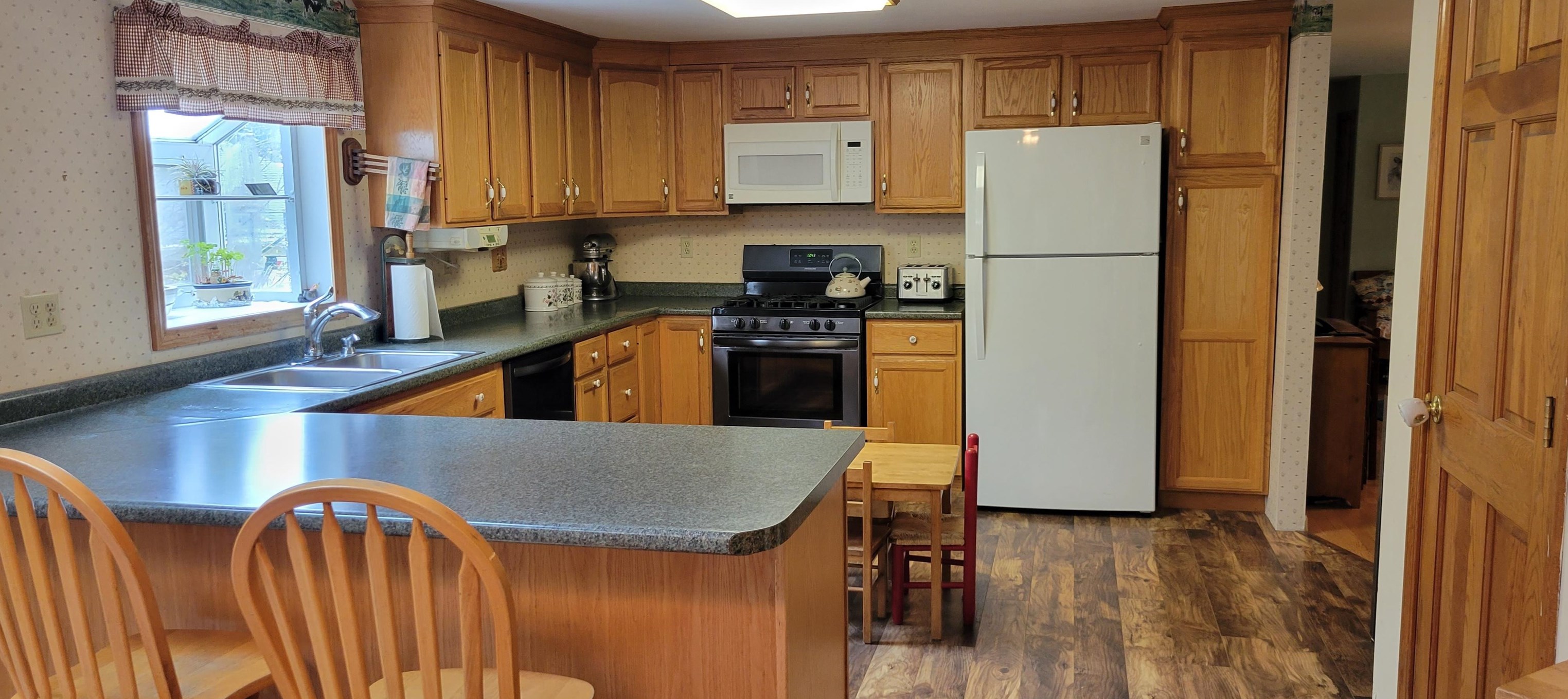 72 N Water St, Concord, NH 03303