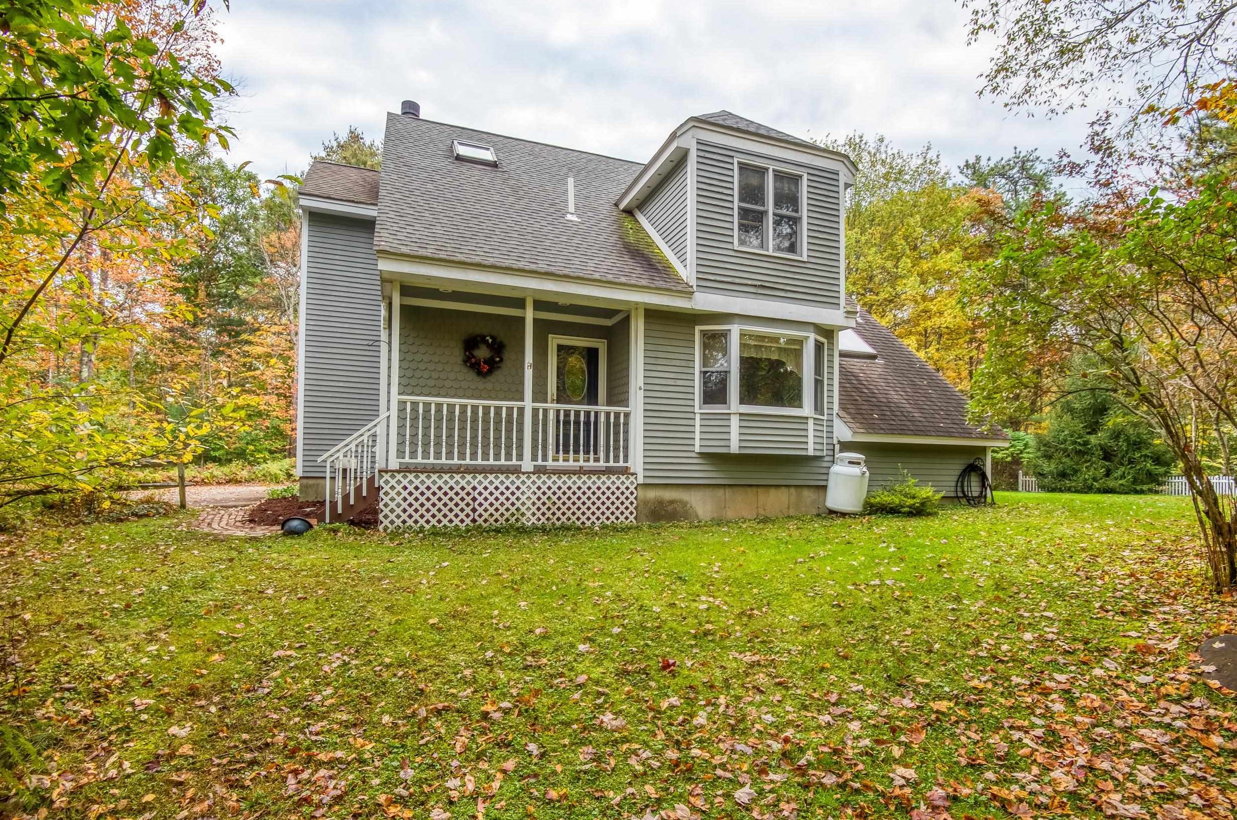 8 Liberty Ln, Freedom, NH 03836
