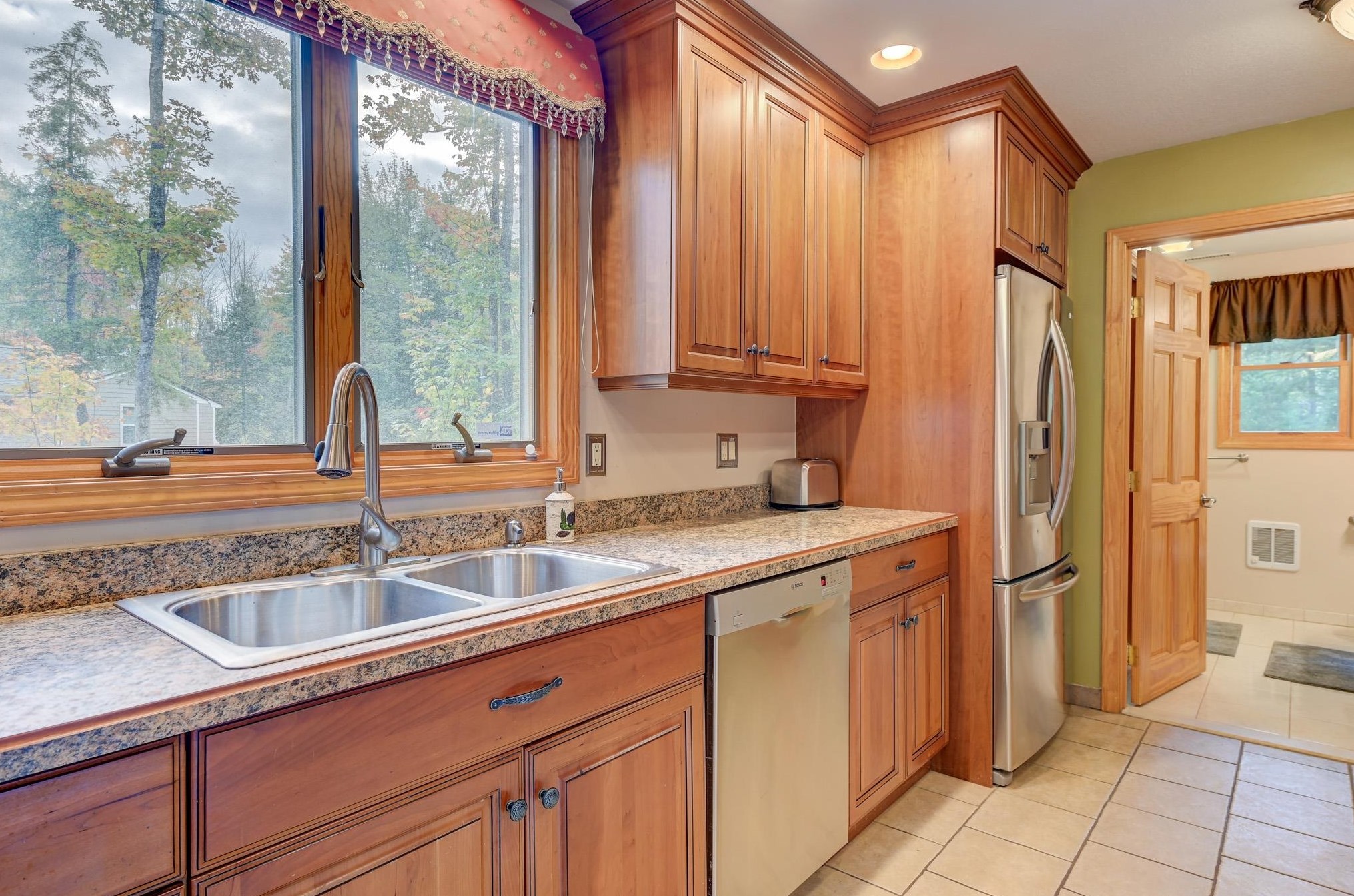 204 Limac Cir, Conway, NH 03813