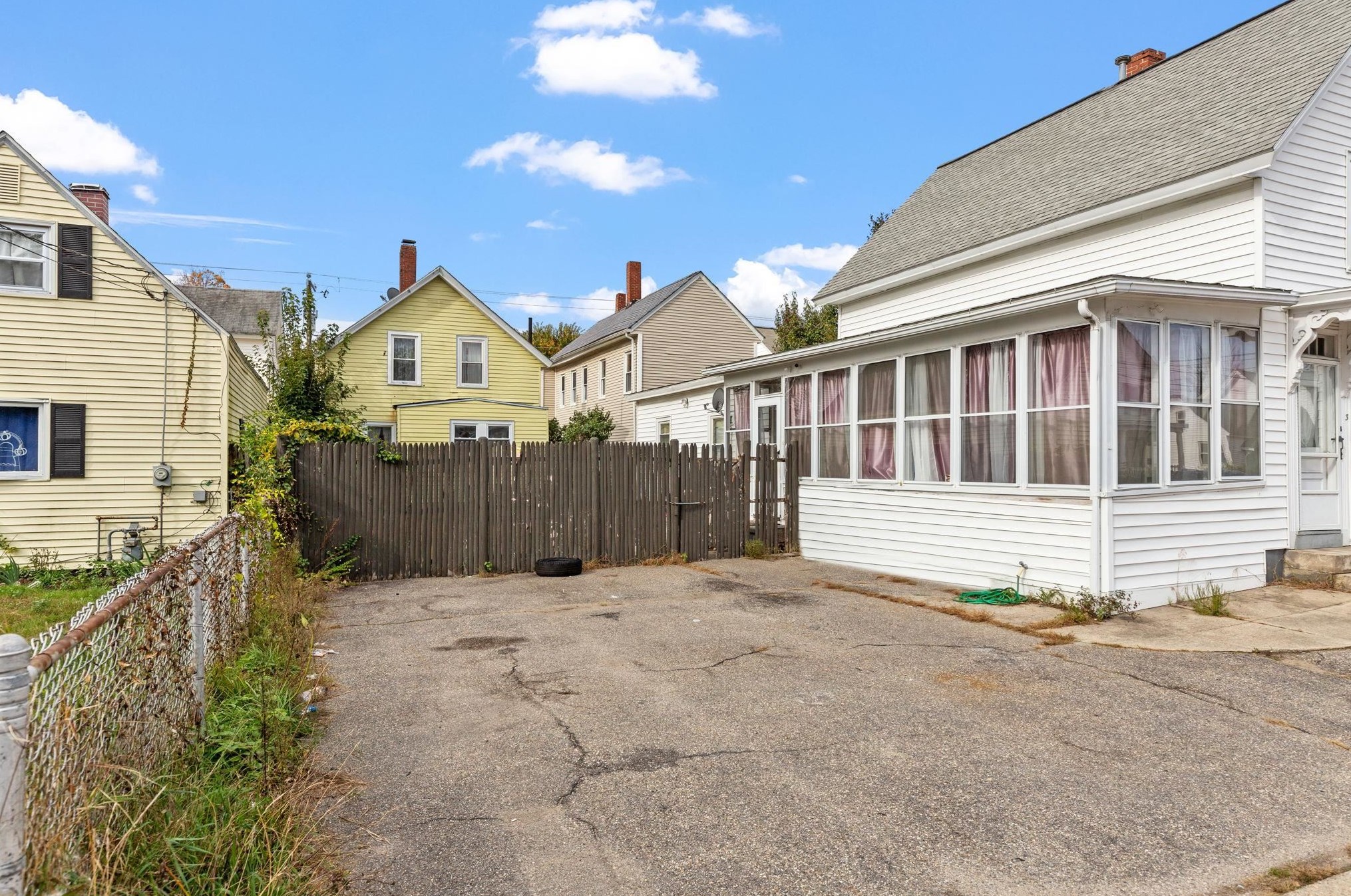 3 Middle St, Nashua NH  03060-6416 exterior