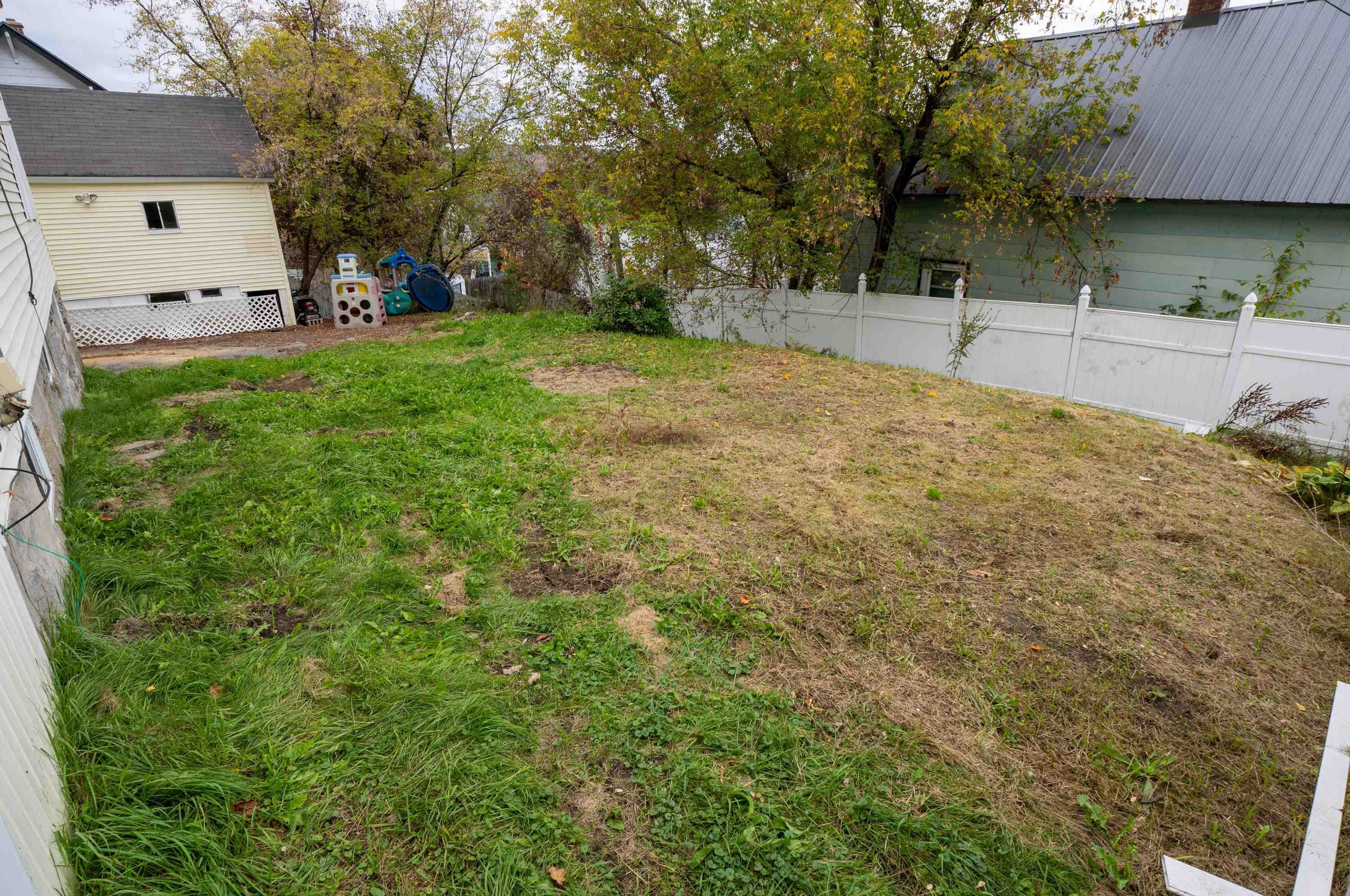 56 Iceland St, Berlin NH  03570-3043 exterior