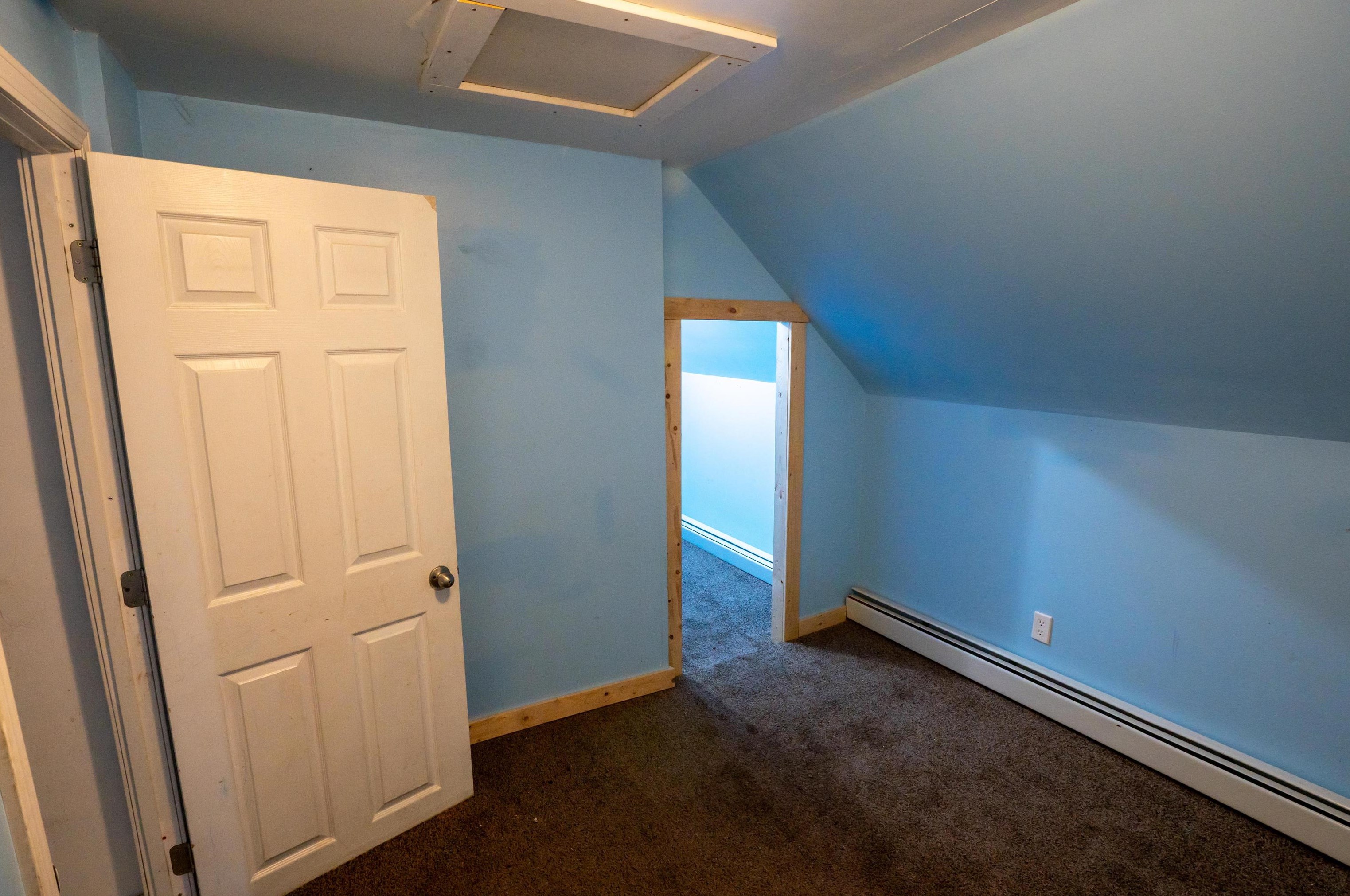 56 Iceland St, Berlin NH  03570-3043 exterior