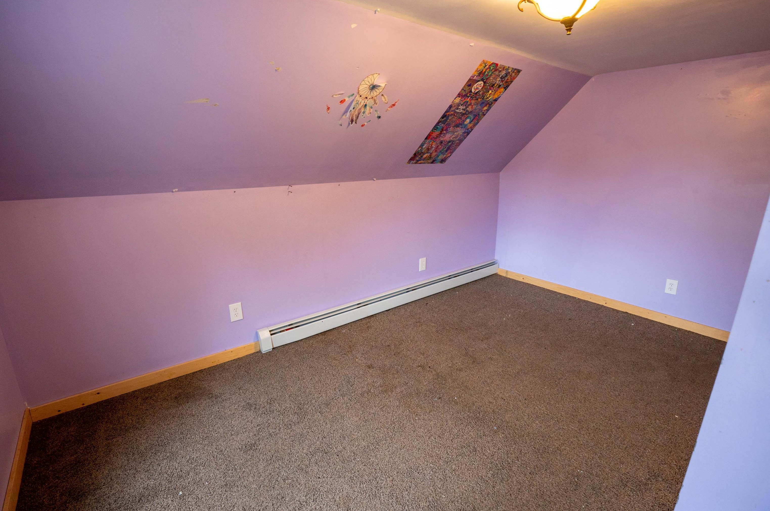 56 Iceland St, Berlin NH  03570-3043 exterior