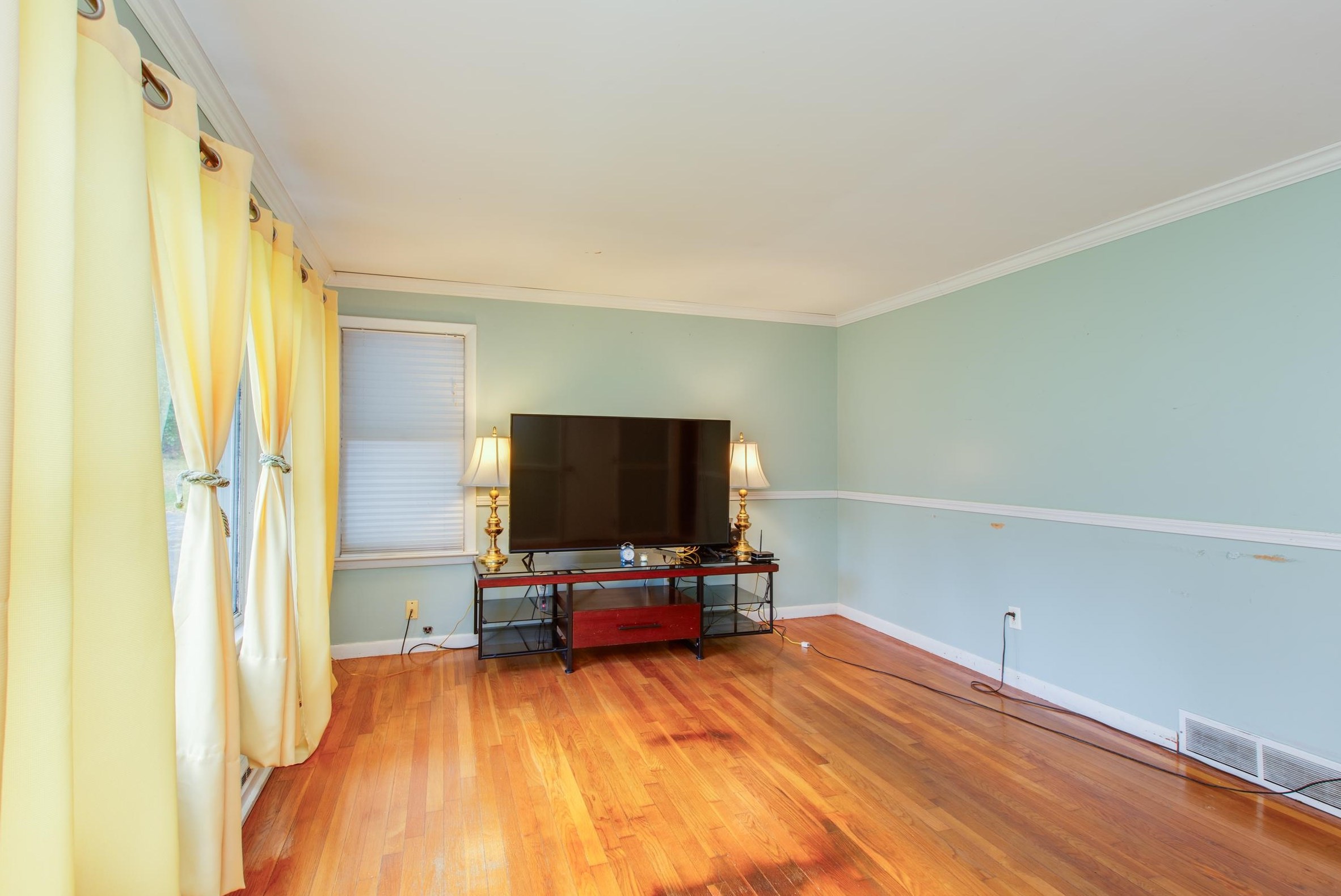 72 Goffstown Back Rd, Goffstown, NH 03045