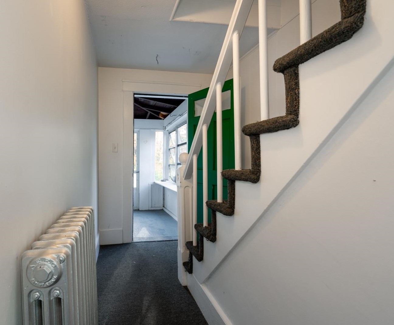 6 Leonard Ave, Manchester NH  03106-1053 exterior