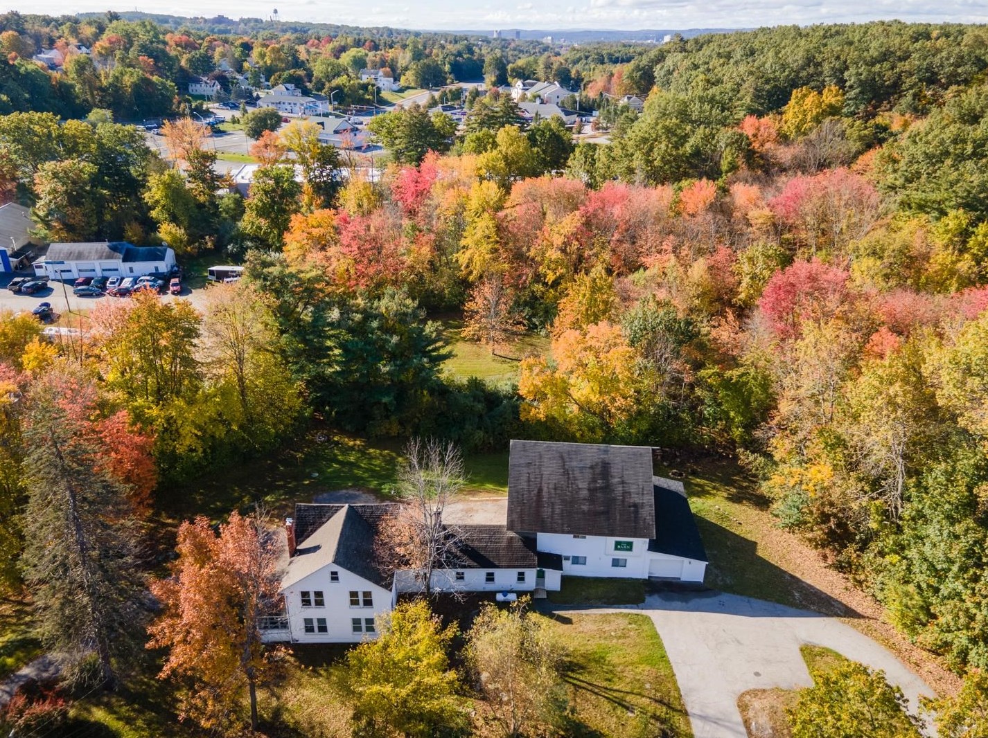 6 Leonard Ave, Manchester NH  03106-1053 exterior