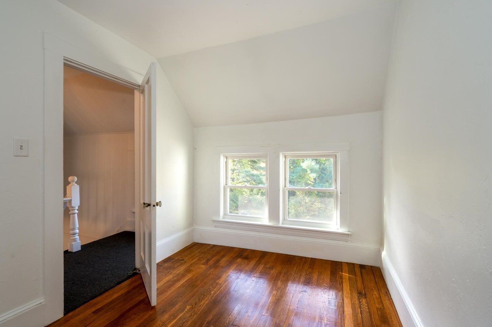 6 Leonard Ave, Manchester NH  03106-1053 exterior