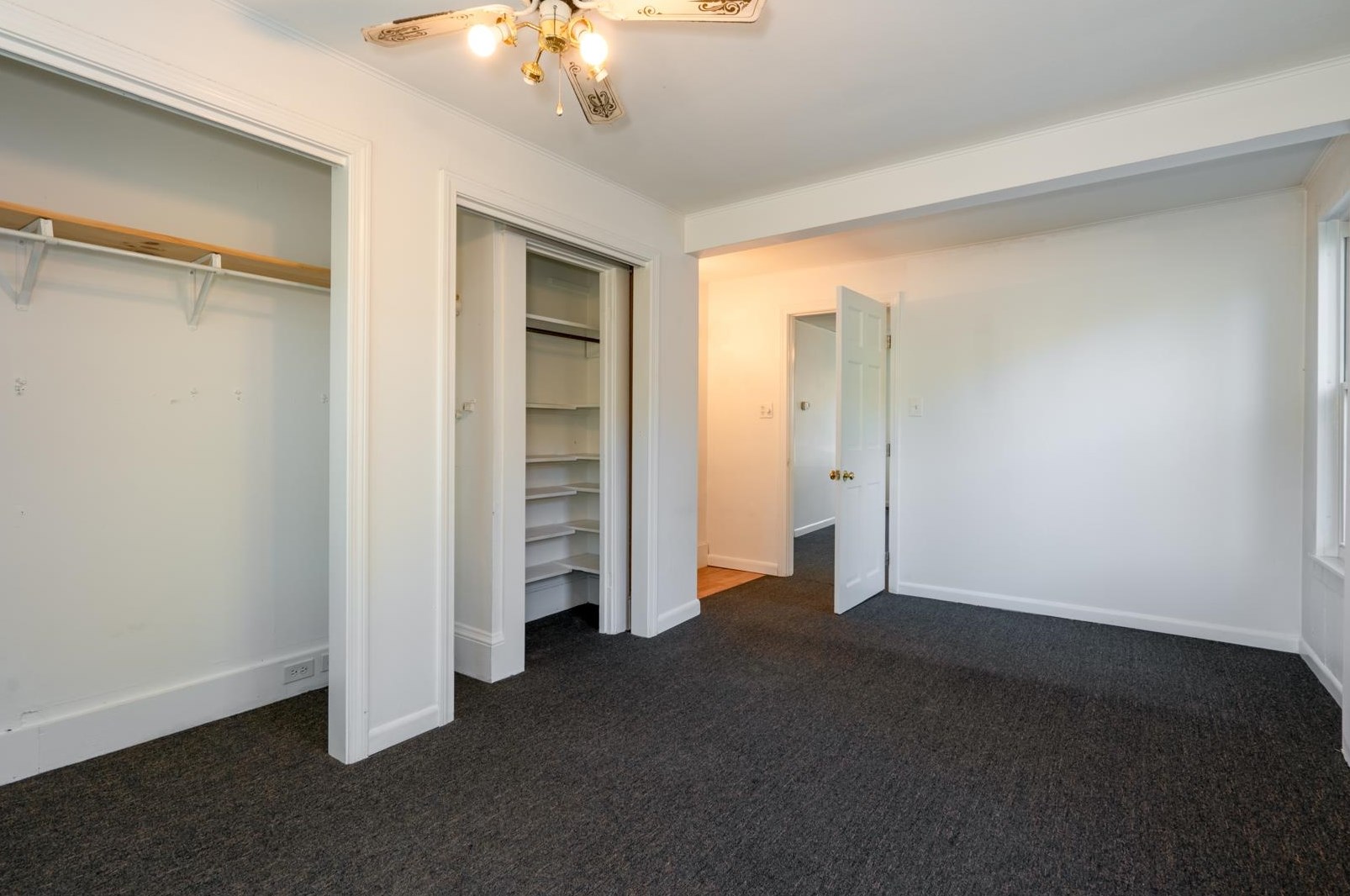 6 Leonard Ave, Manchester NH  03106-1053 exterior