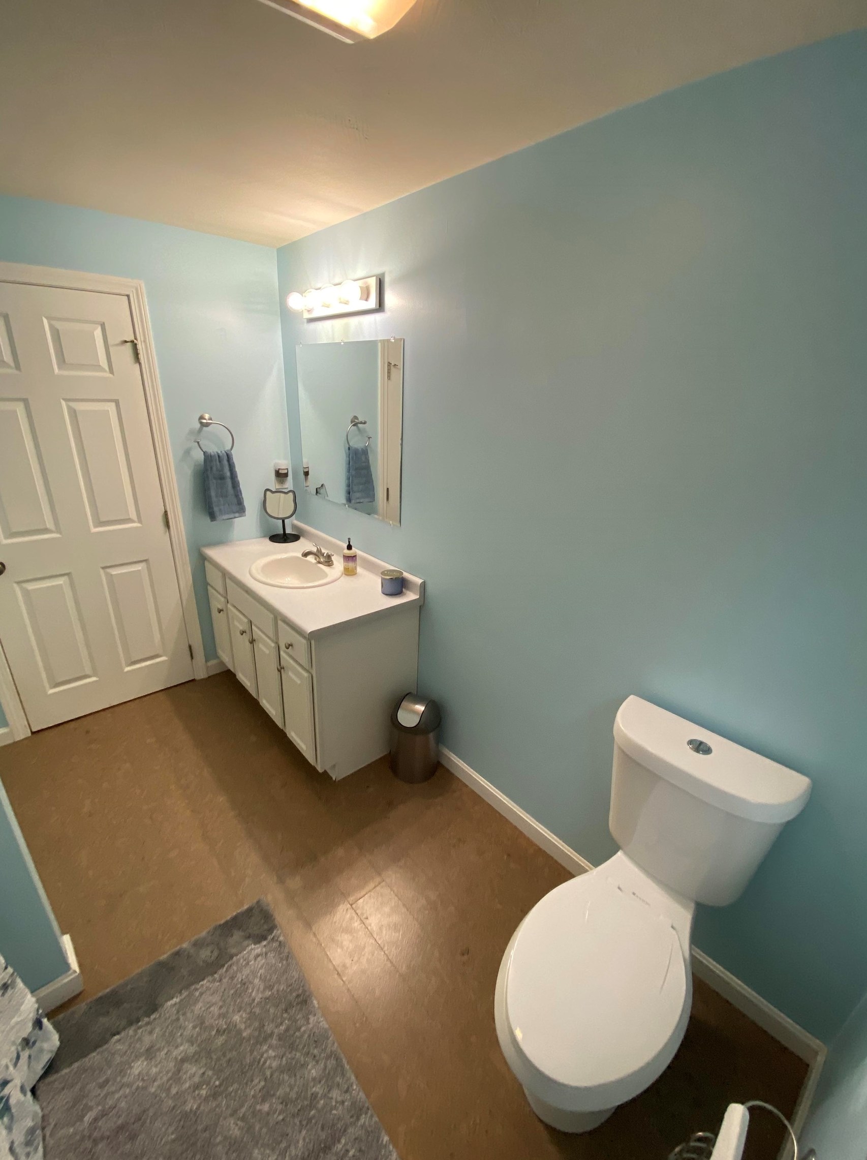 56 Lawrence Rd, Hudson NH  03051-3137 exterior