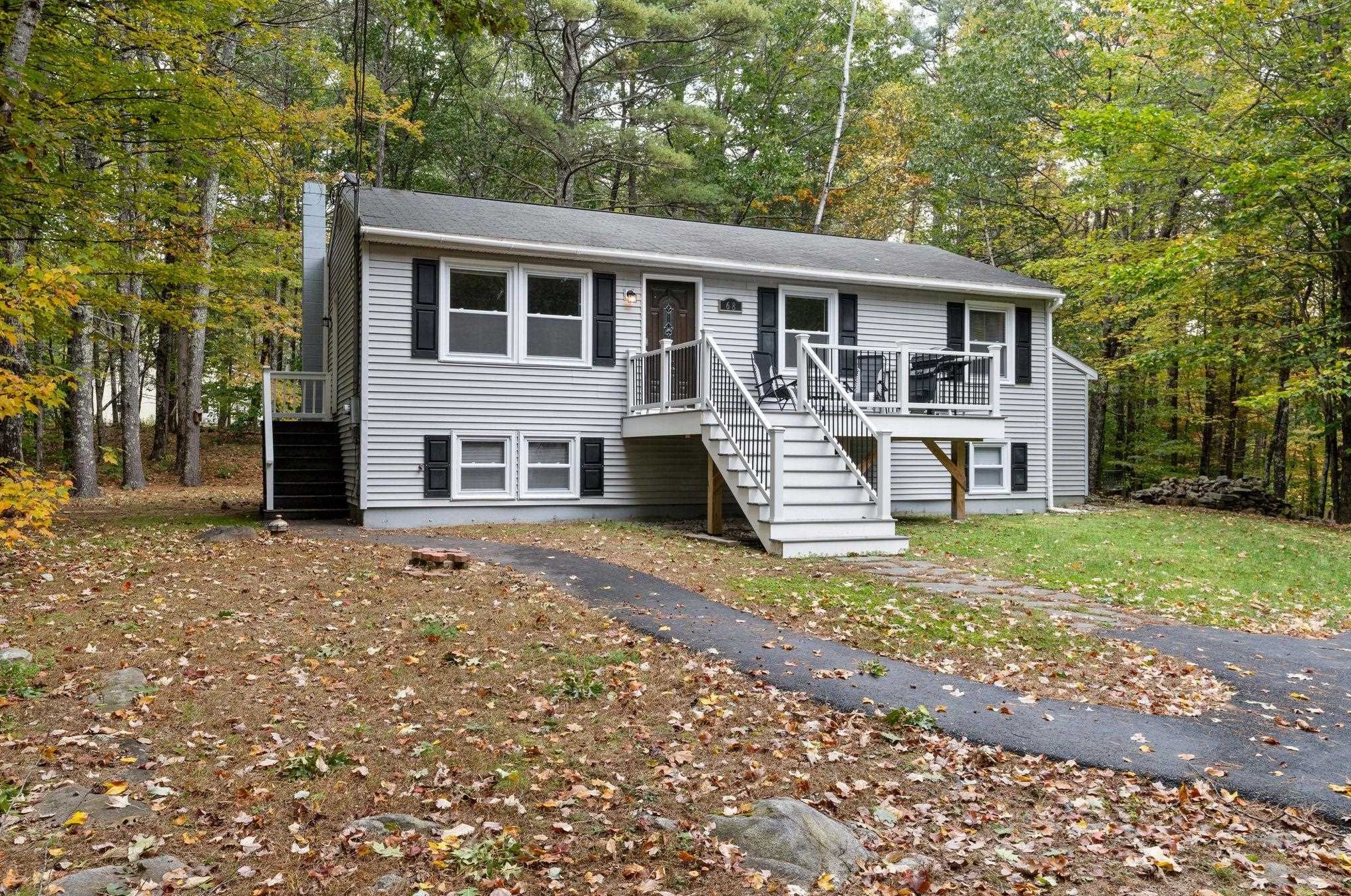 68 Buttonwood Dr, Moultonborough, NH 03254-3203