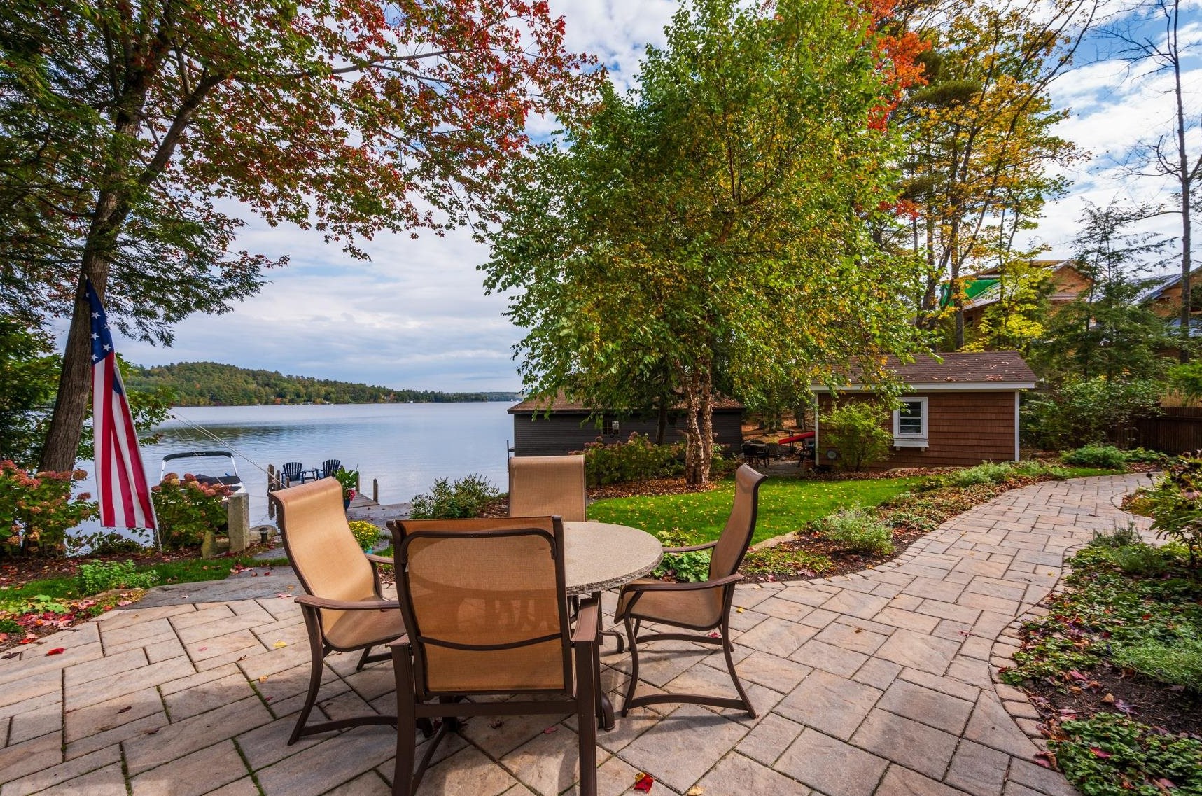 92 Garnet St, Sunapee, NH 03782