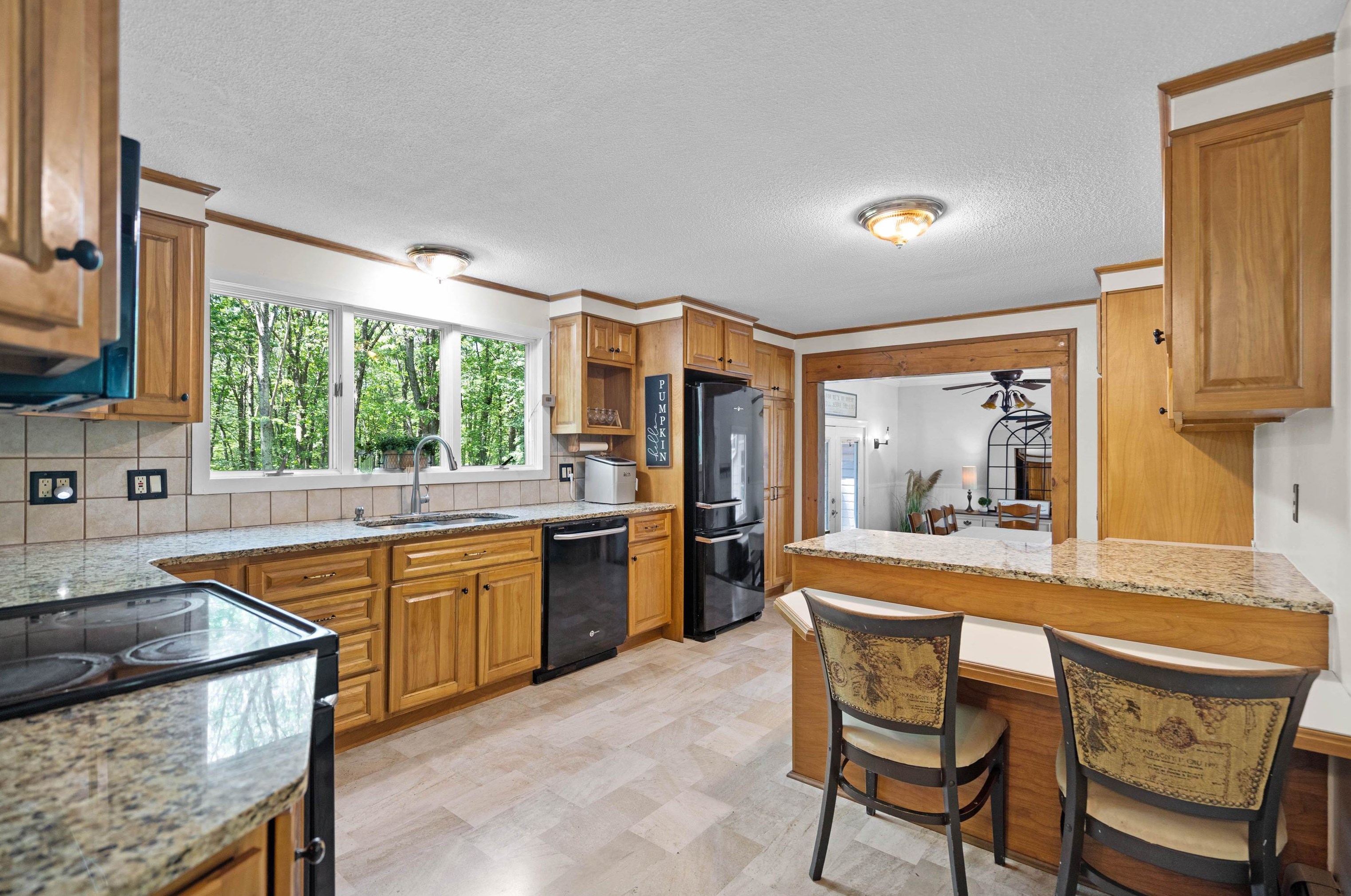 201 High Range Rd, Londonderry, NH 03053