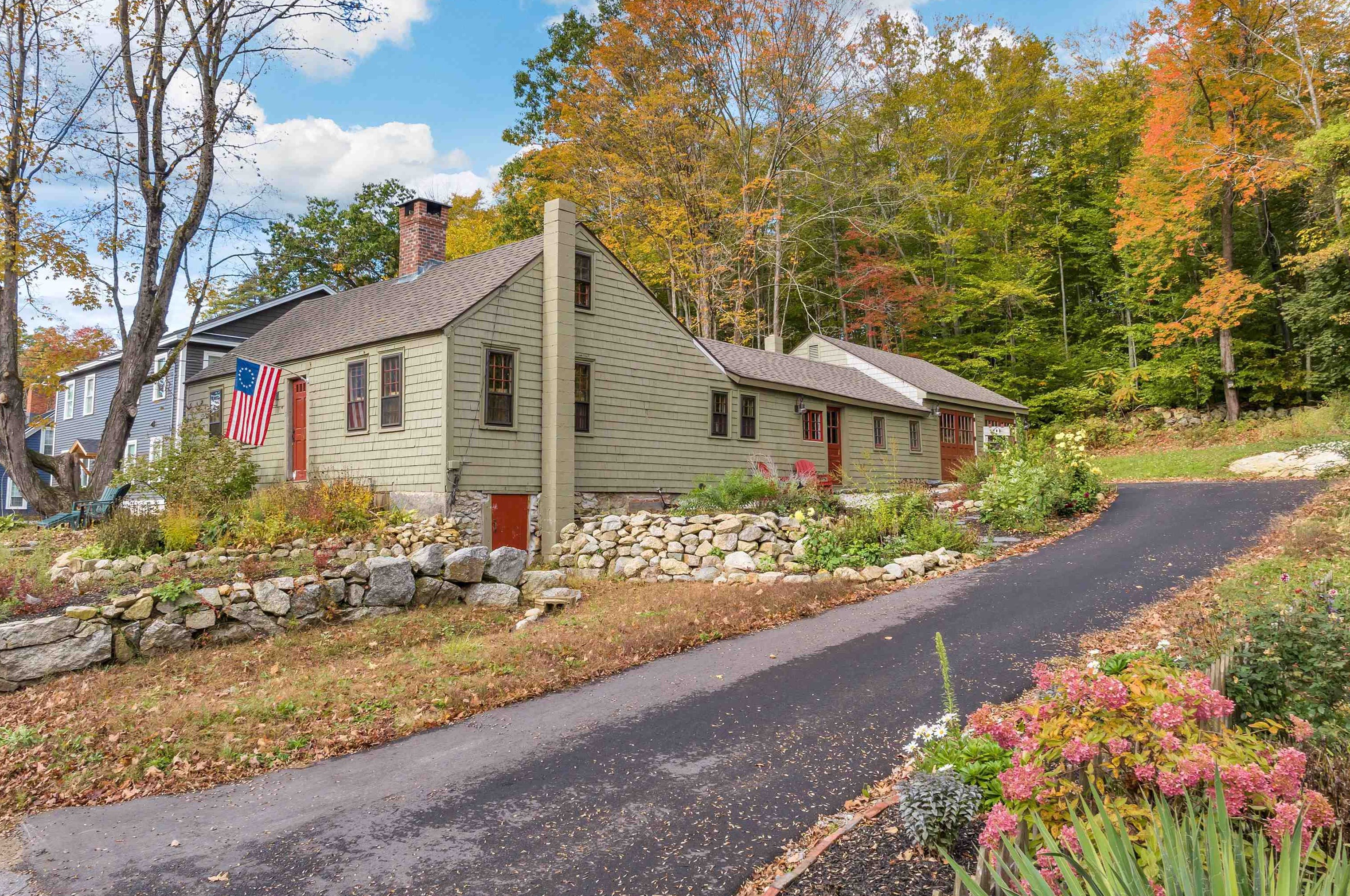 17 Water St, Meredith, NH 03253