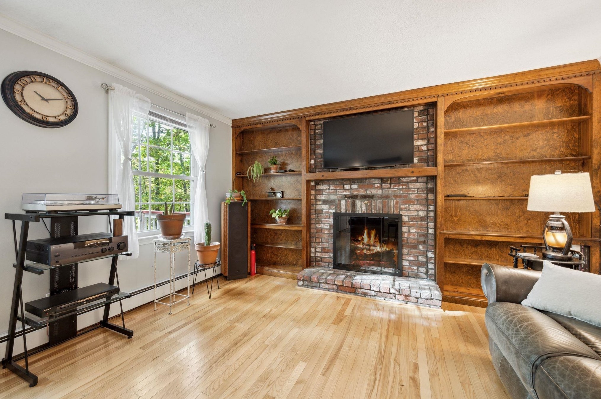 28 Pinnacle St, Manchester NH  03106-1535 exterior