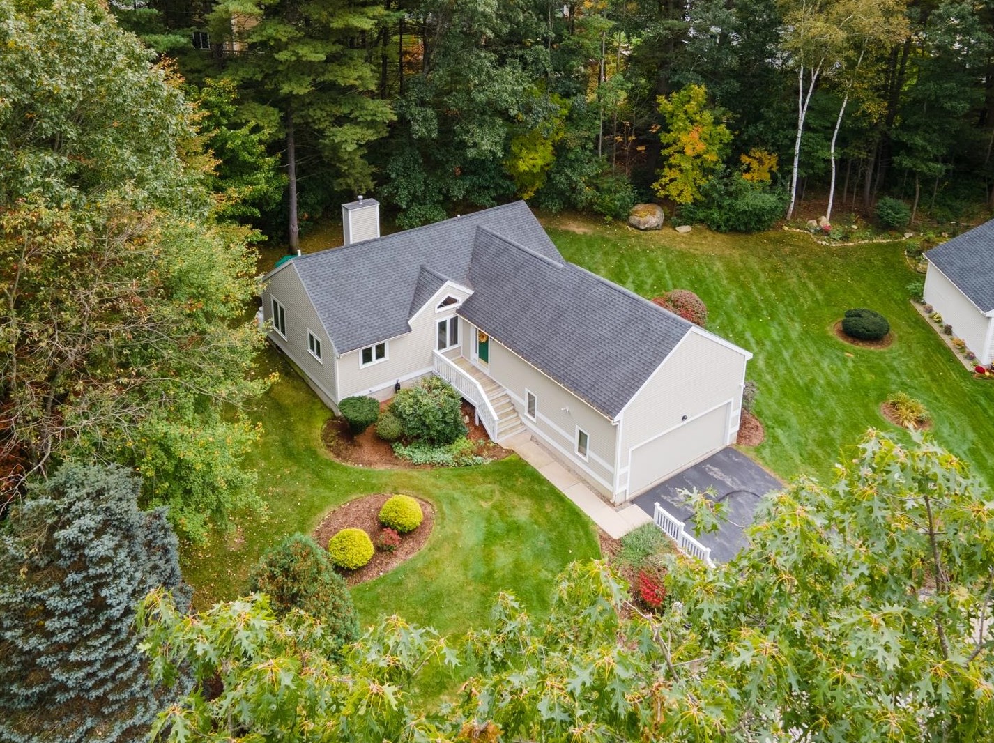 385 Chase Way, Manchester, NH 03104-1741