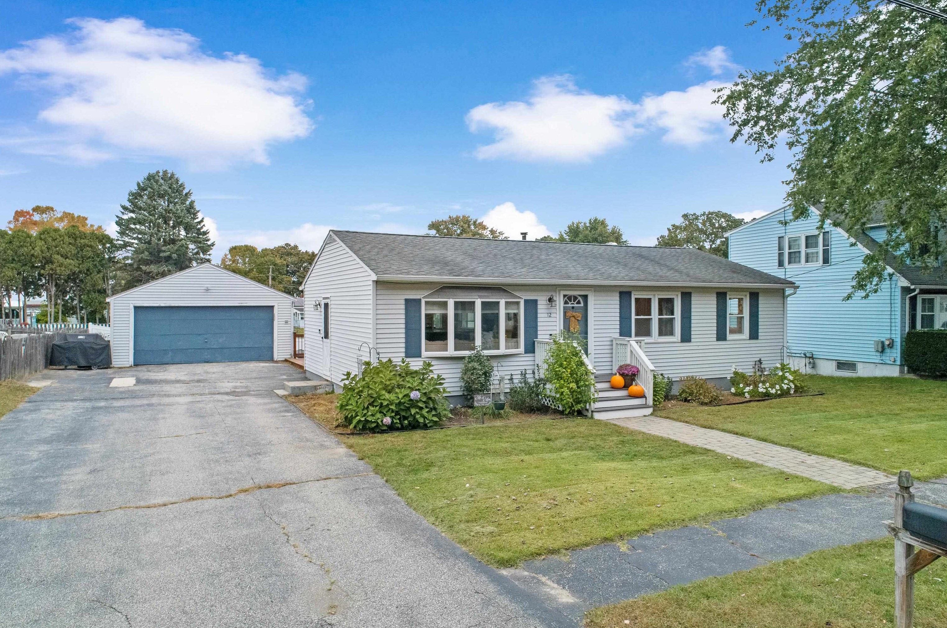 12 Waltham Dr, Nashua, NH 03060