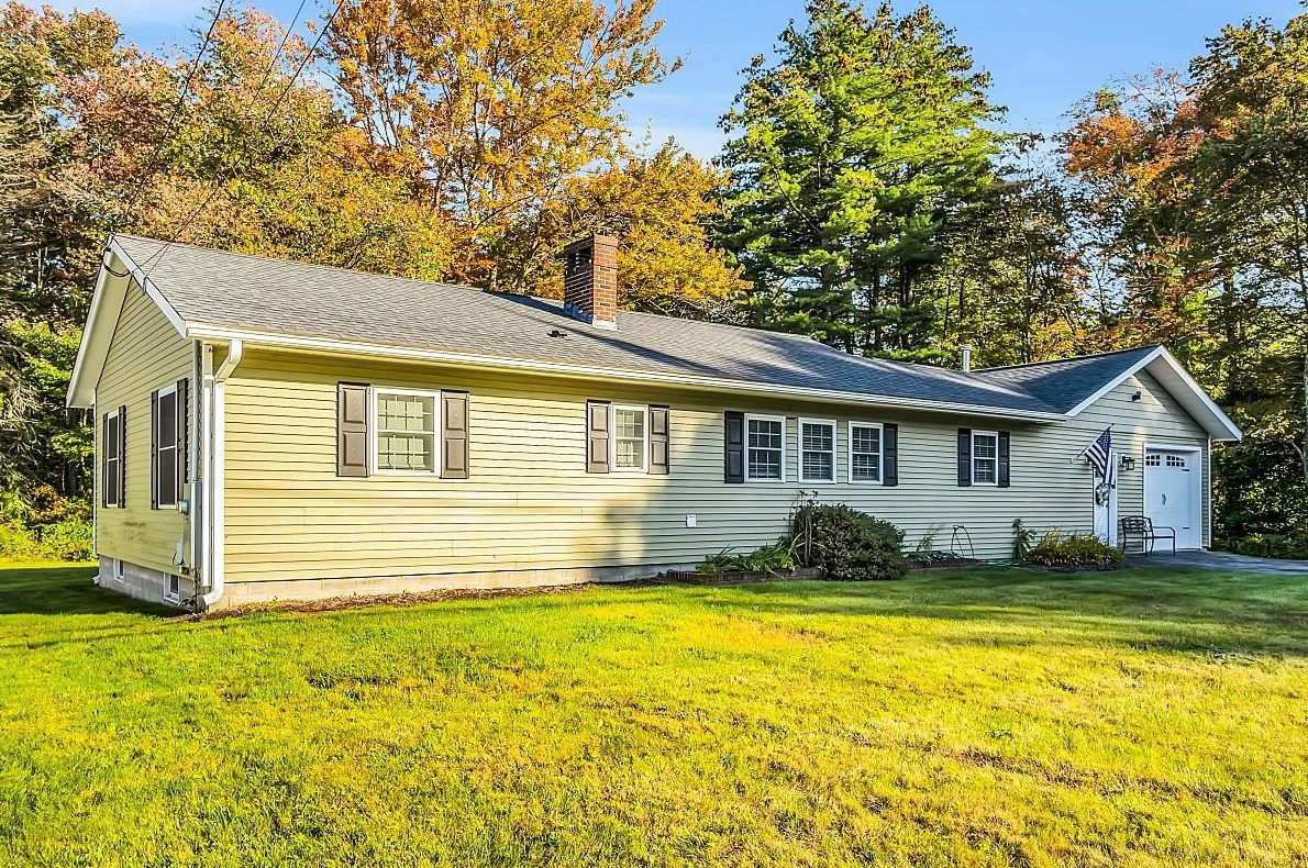 74 Millville St, Salem, NH 03079