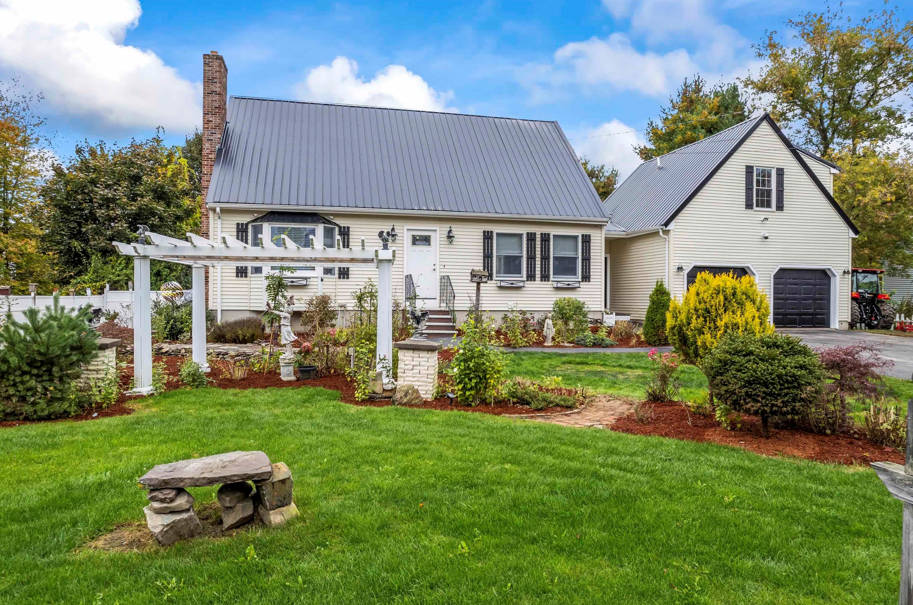 26 Ryan Cir, Rochester, NH 03867-3350