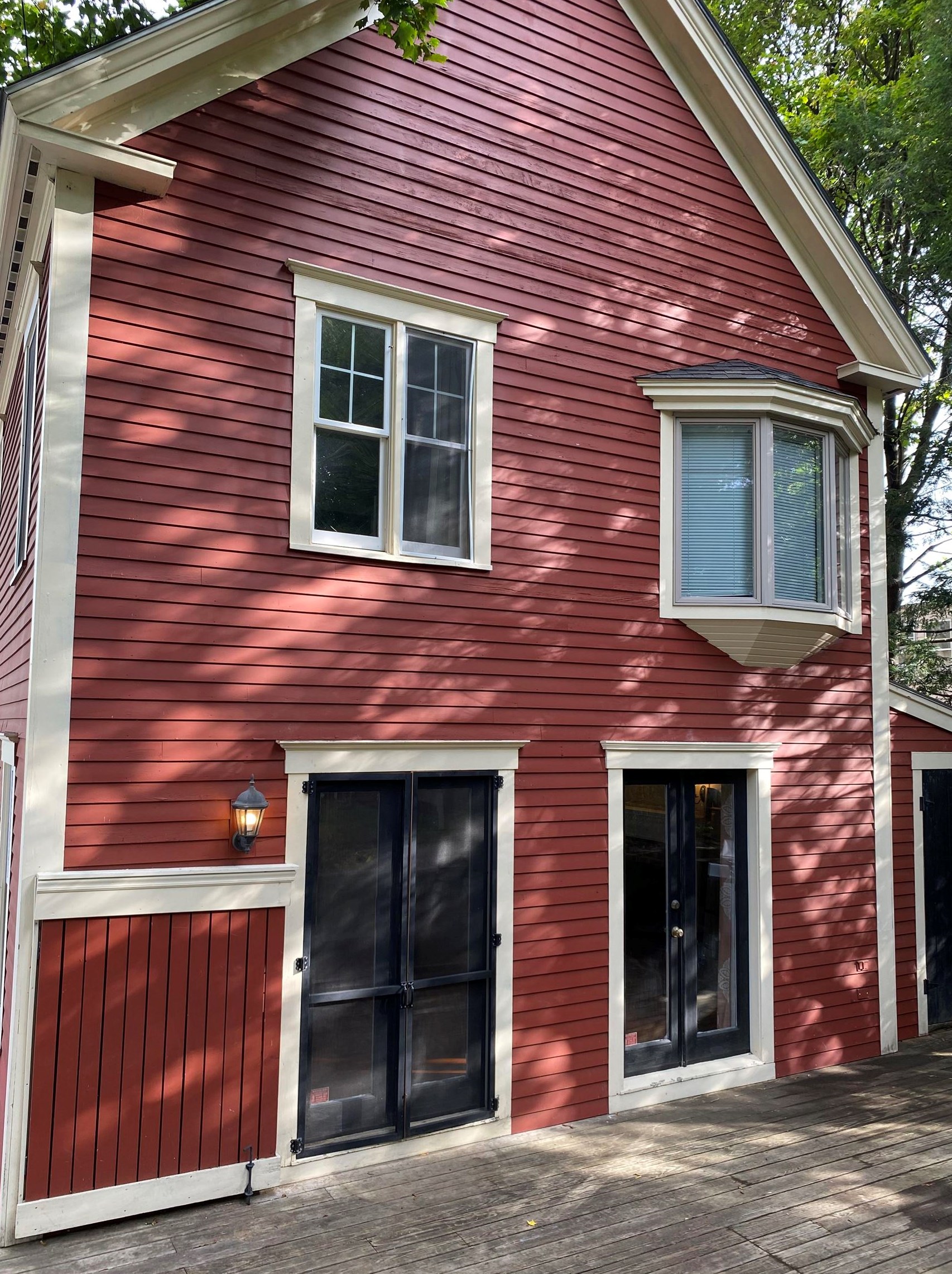 75 Warren St, Laconia, NH 03246