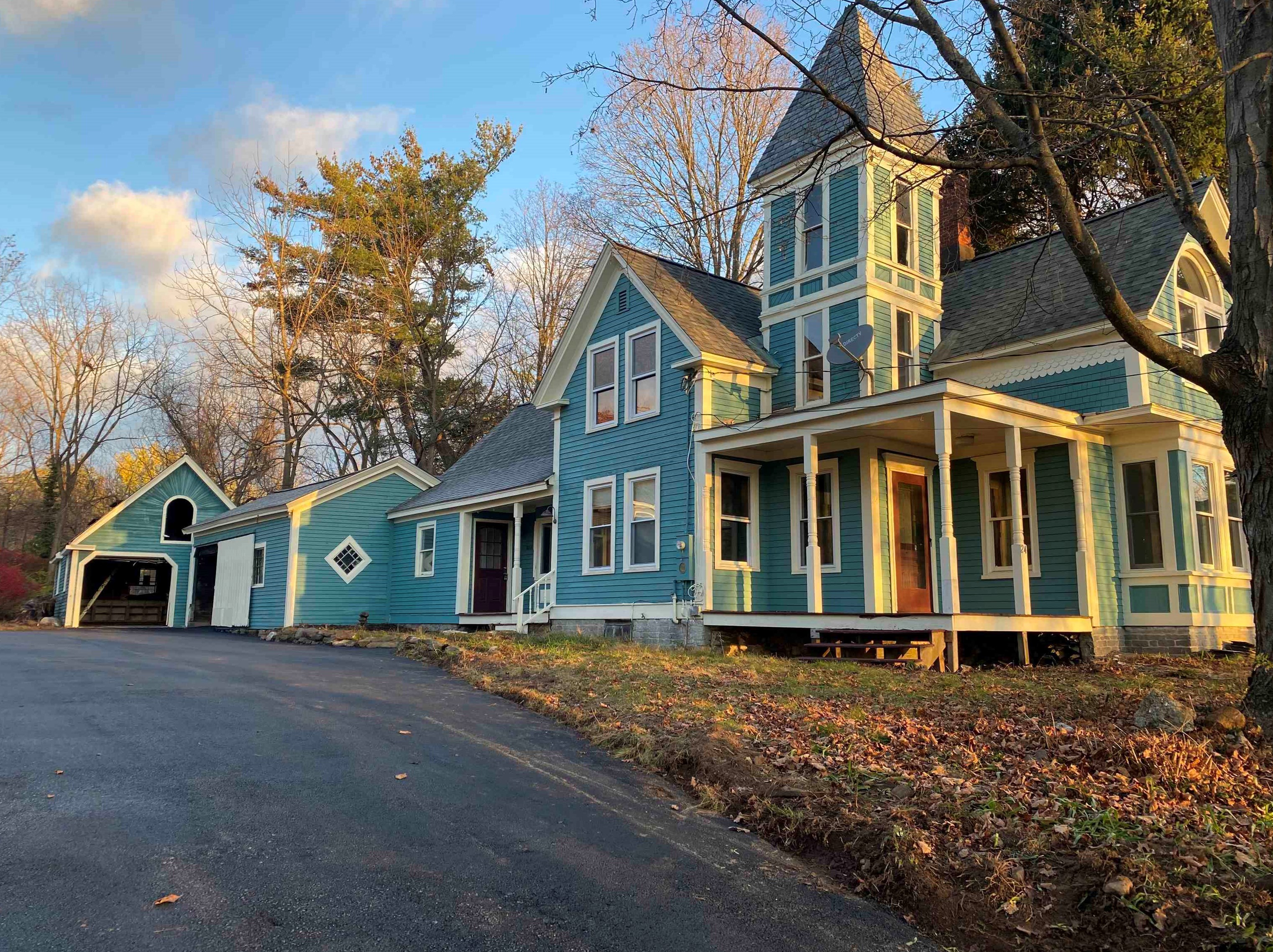 24 Lenox Rd, Derry, NH 03038
