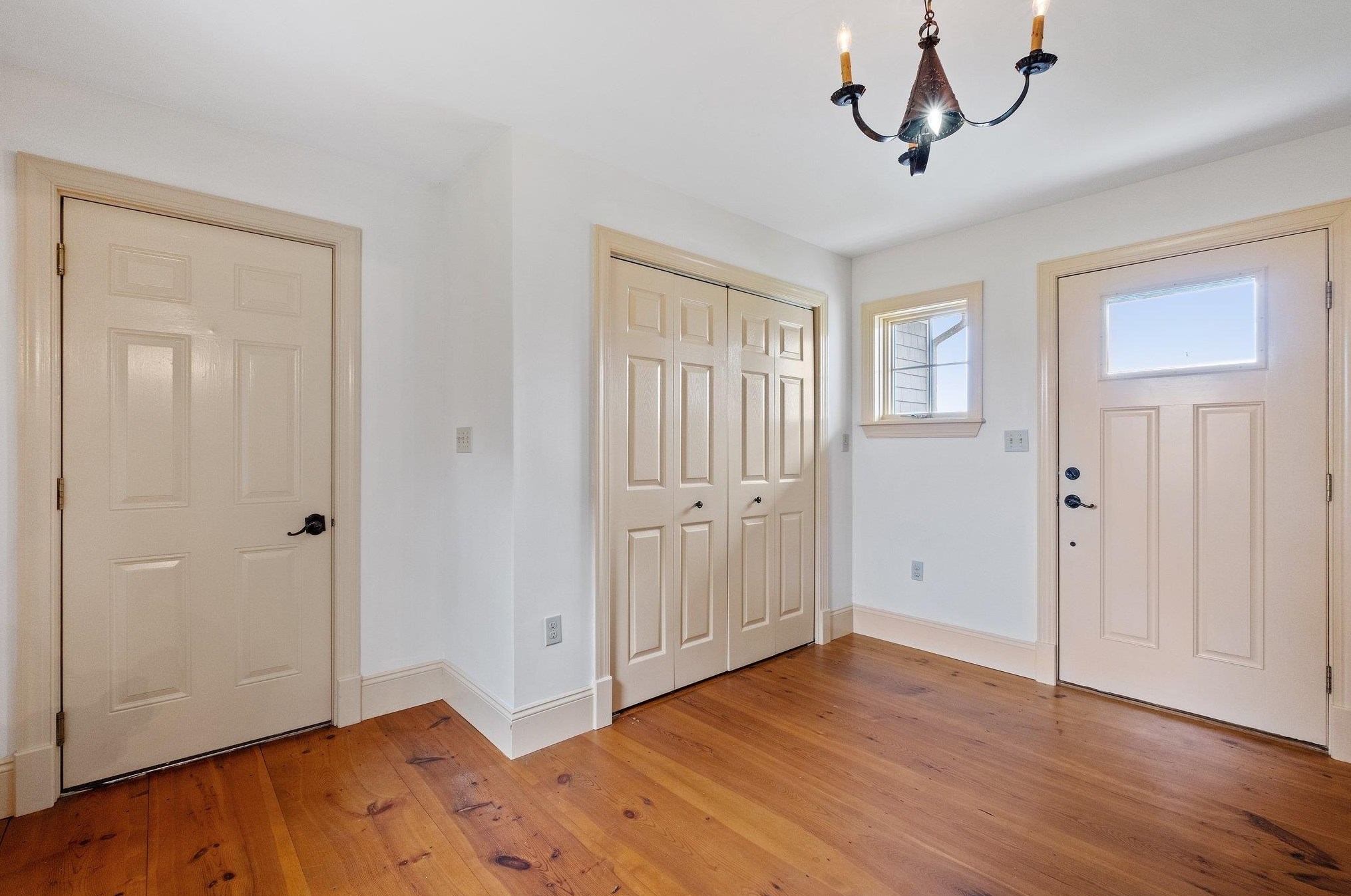 26 Ring Rd, Chichester, NH 03258