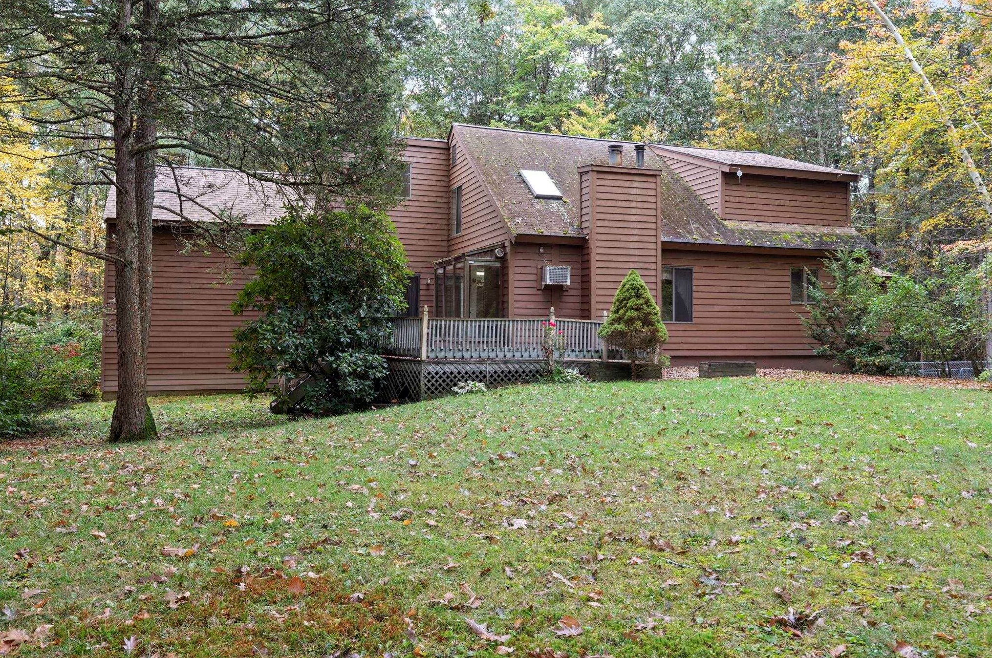 74 Beechwood Dr, Danville, NH 03819