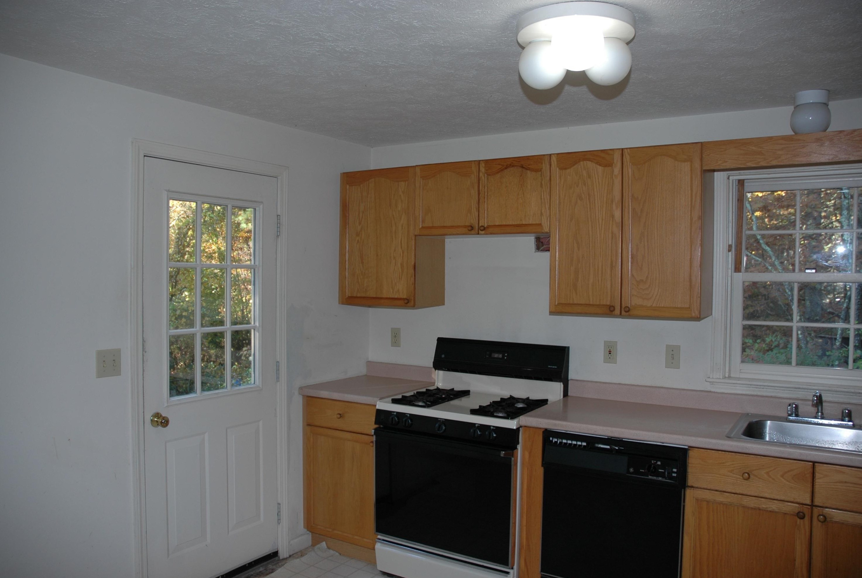 2 Rookery Way, Hudson, NH 03052-8039