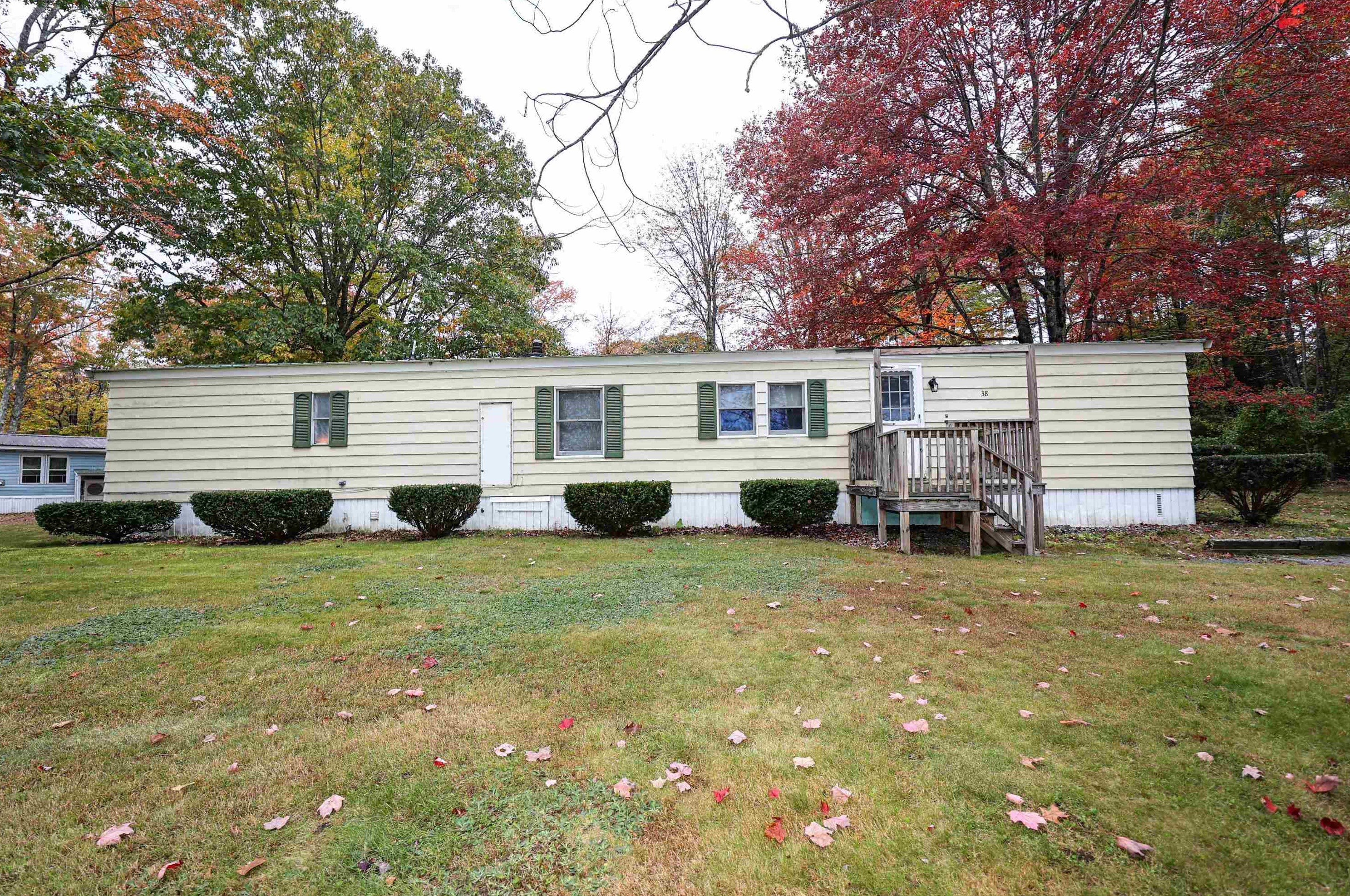 732 Concord Stage Rd #38, Weare, NH 03281