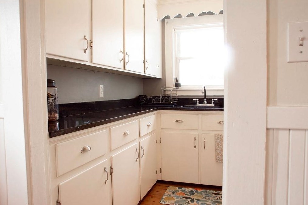 104 Porter St, Manchester NH  03103-2956 exterior