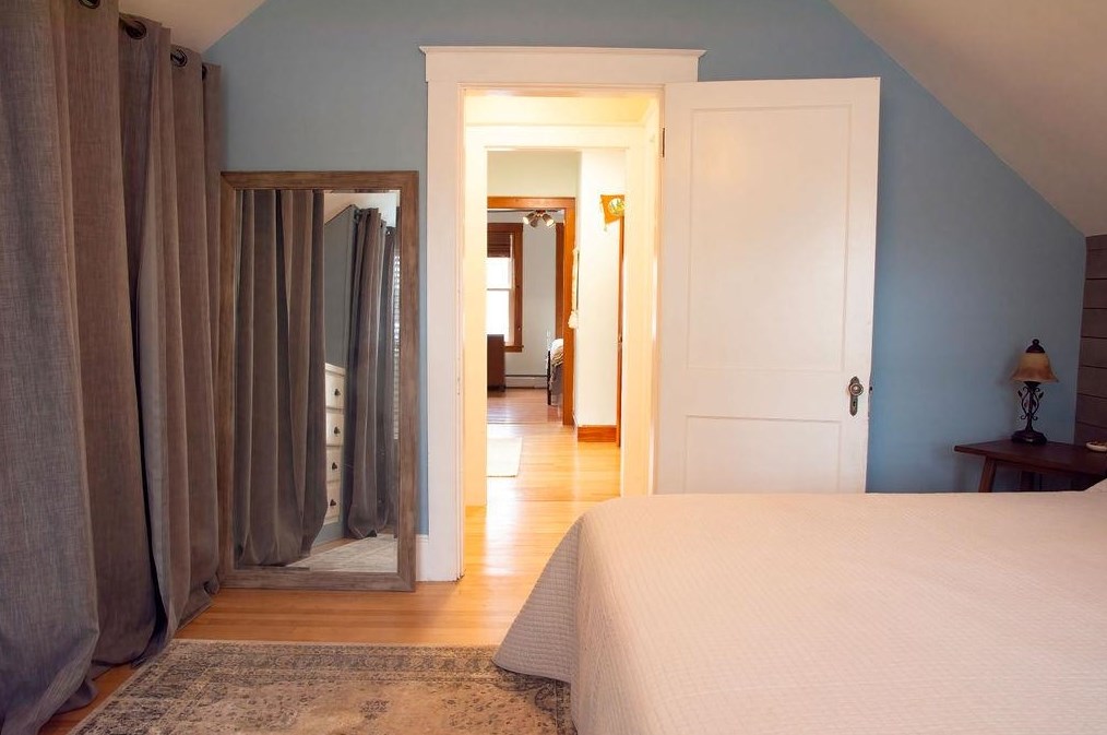 104 Porter St, Manchester NH  03103-2956 exterior