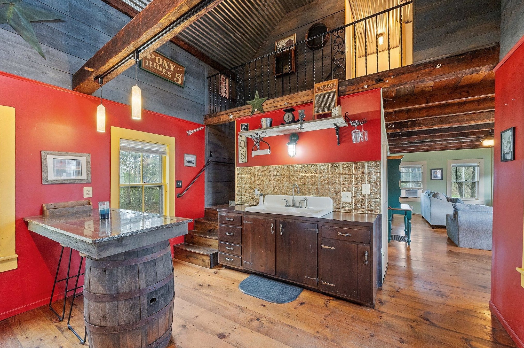 56 Washburn Rd, Bridgewater NH  03222-6615 exterior