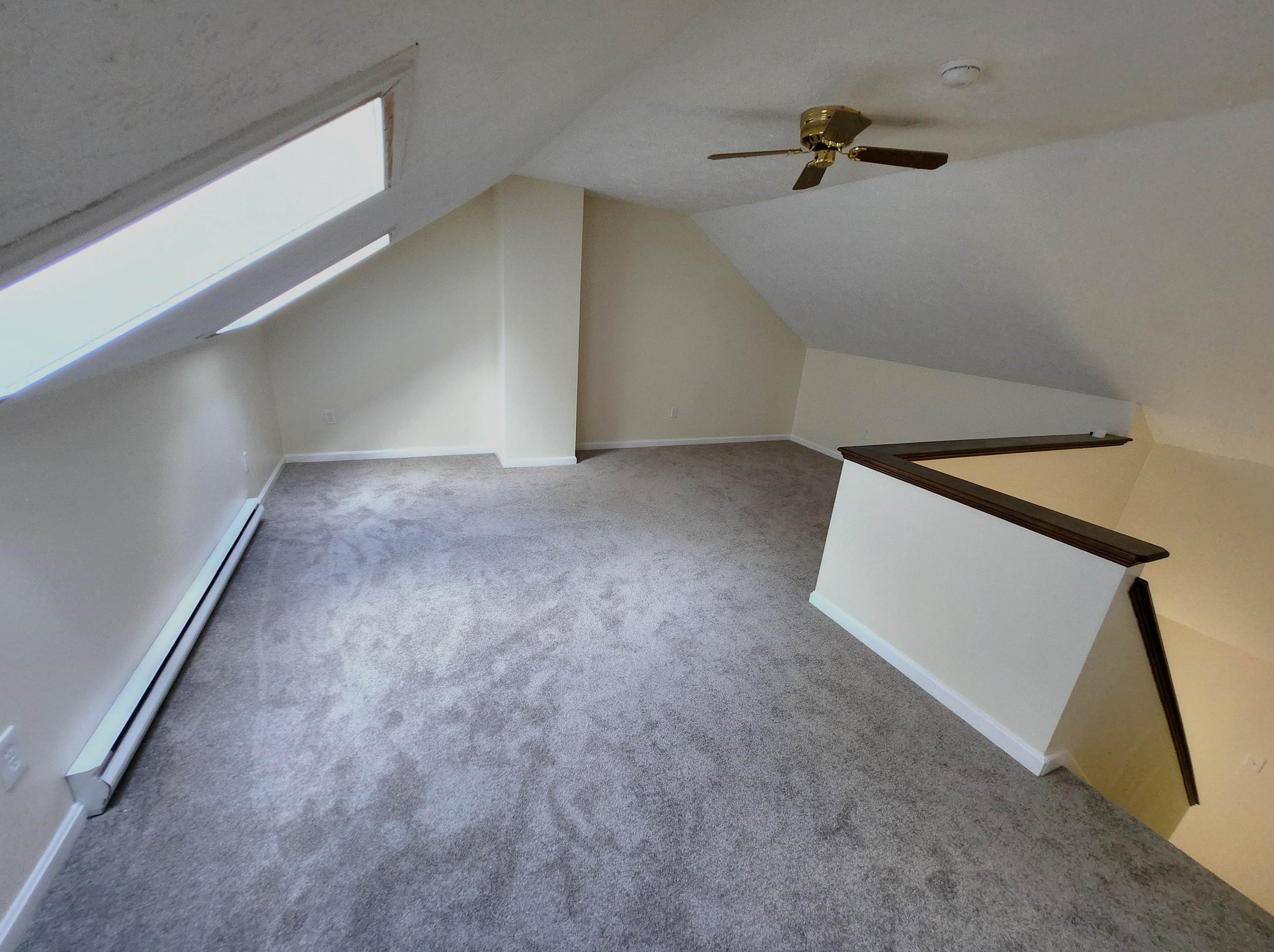 36 Cricket Hill Dr, Merrimack NH  03054-6621 exterior